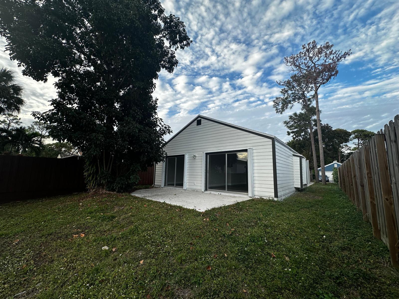 5740 Rambler Rose Way