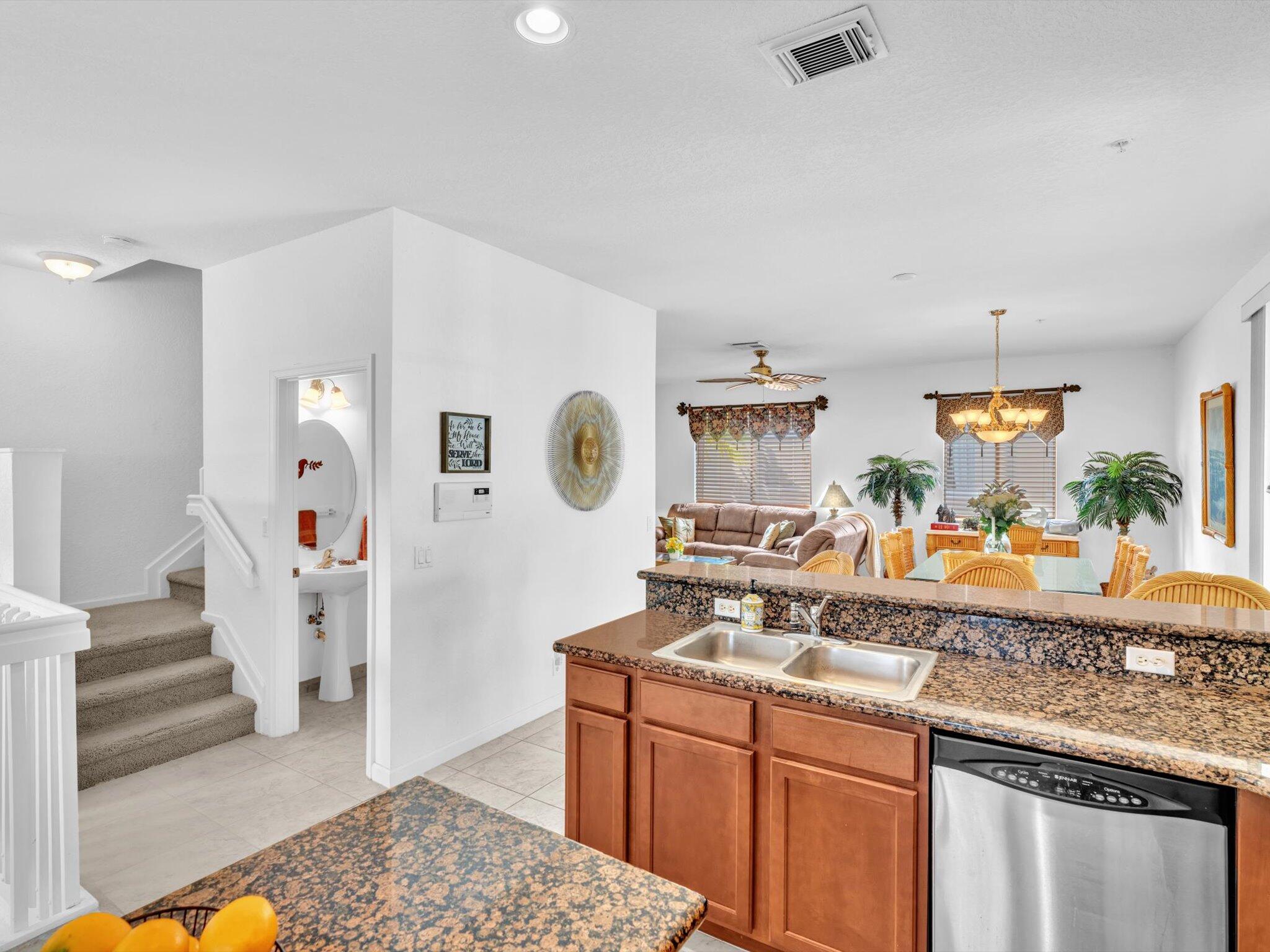 2921 S Greenleaf Circle