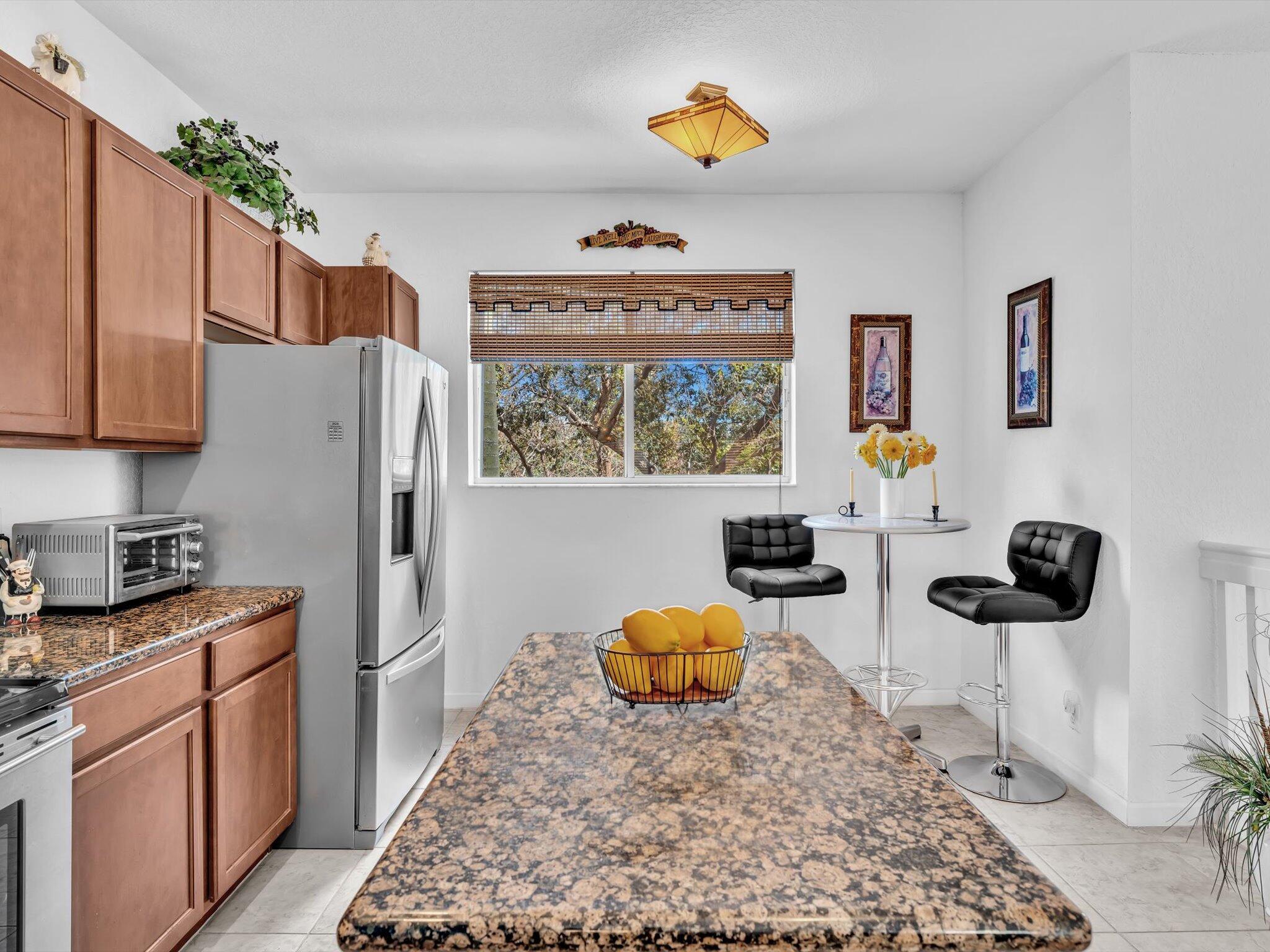 2921 S Greenleaf Circle