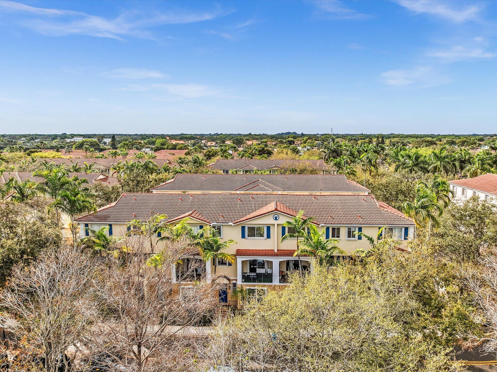 2921 S Greenleaf Circle