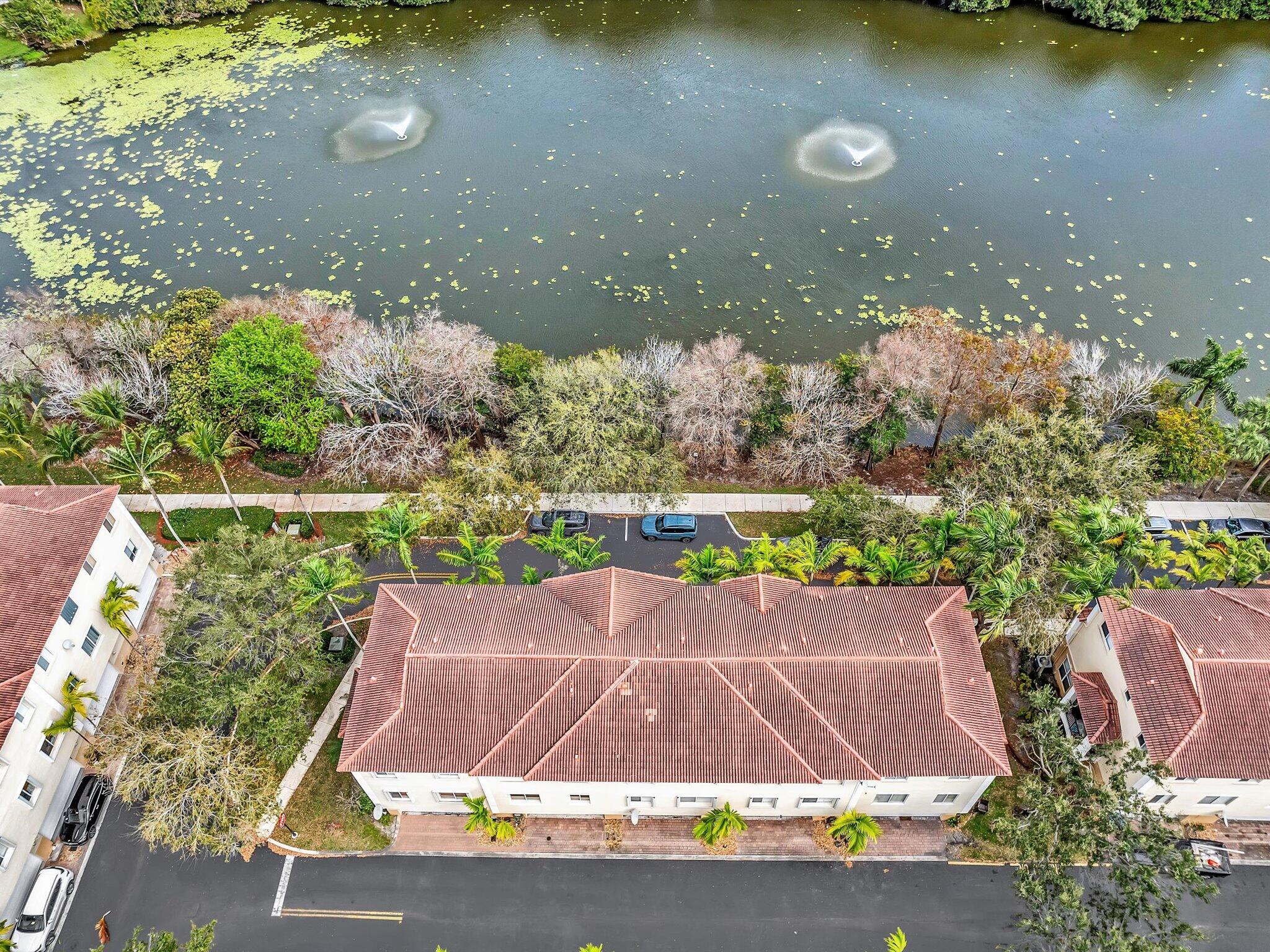 2921 S Greenleaf Circle
