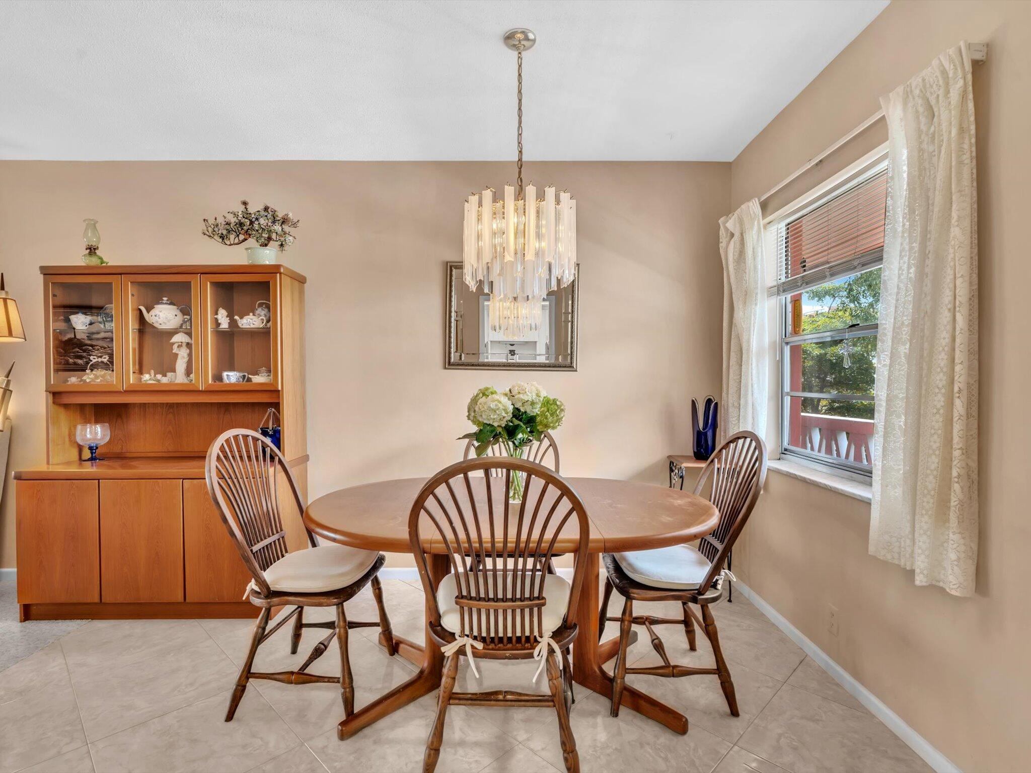 300 NE 20th Street 605