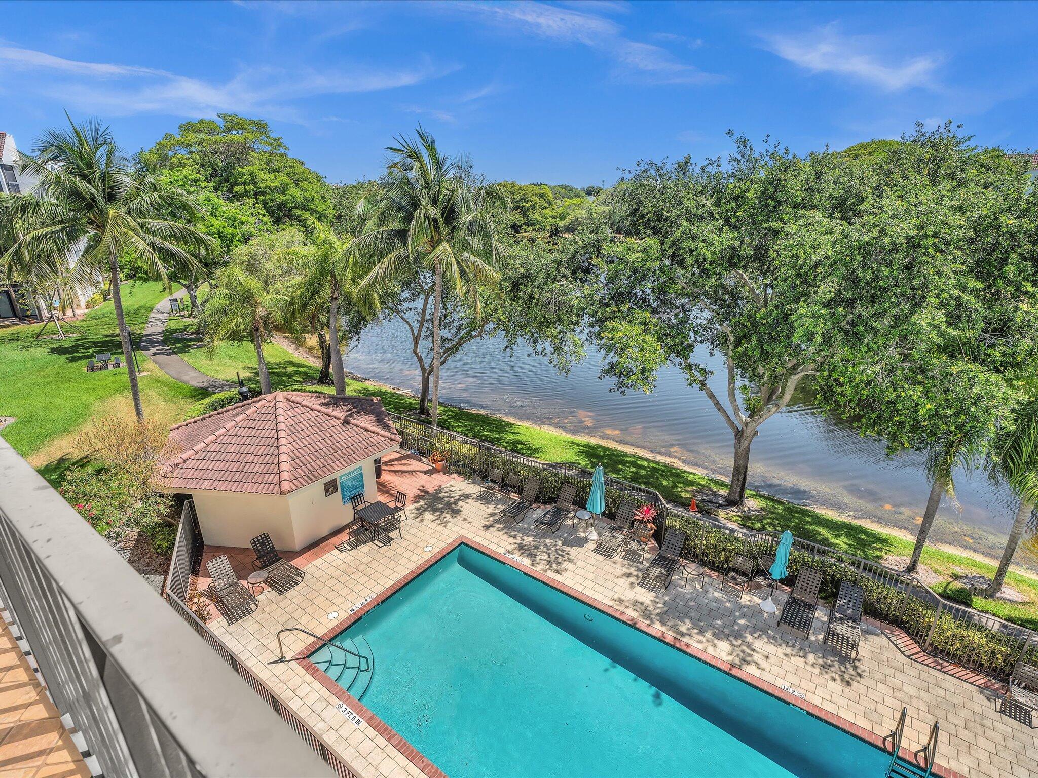 2105 Lavers Circle 406
