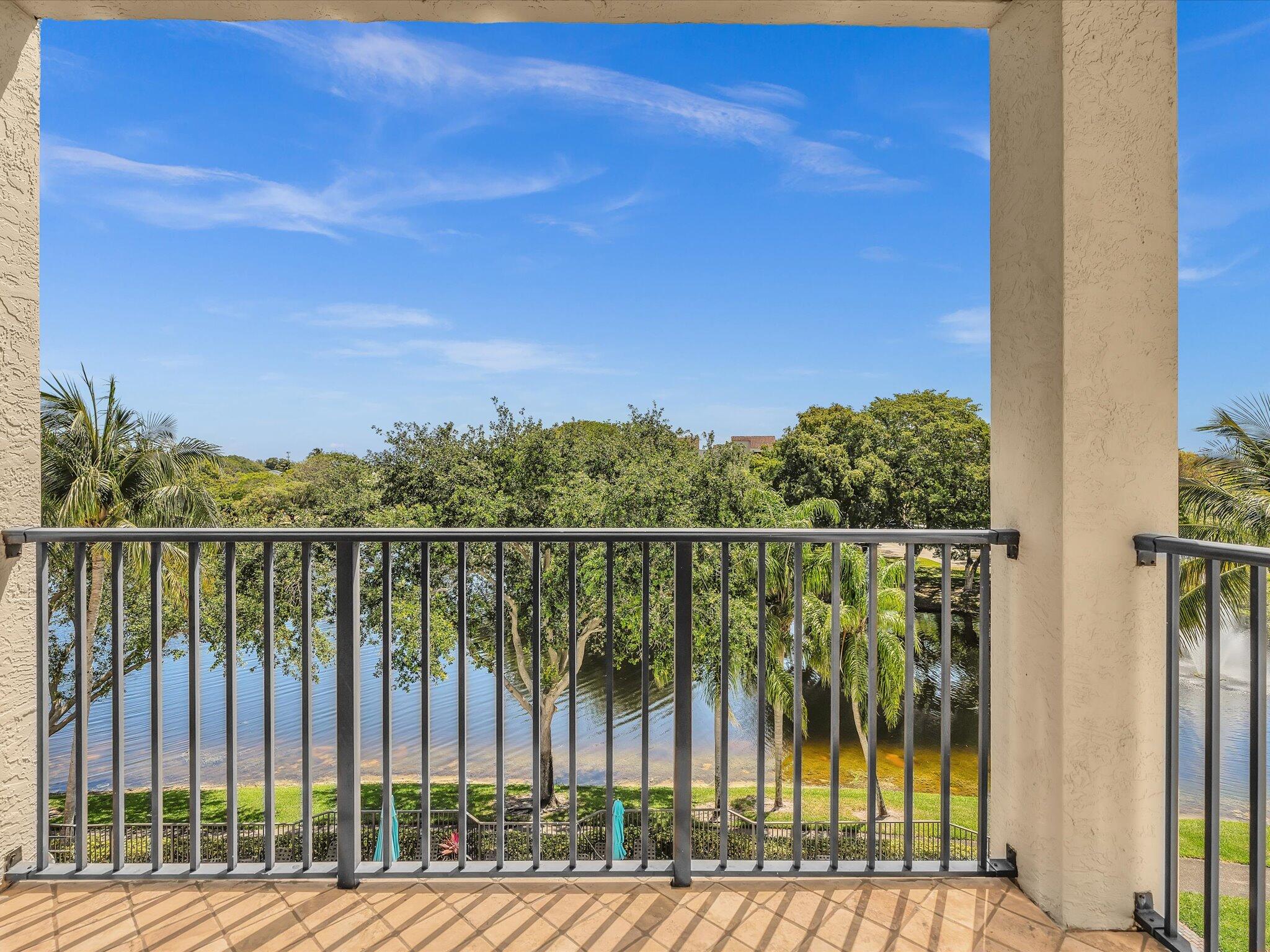 2105 Lavers Circle 406