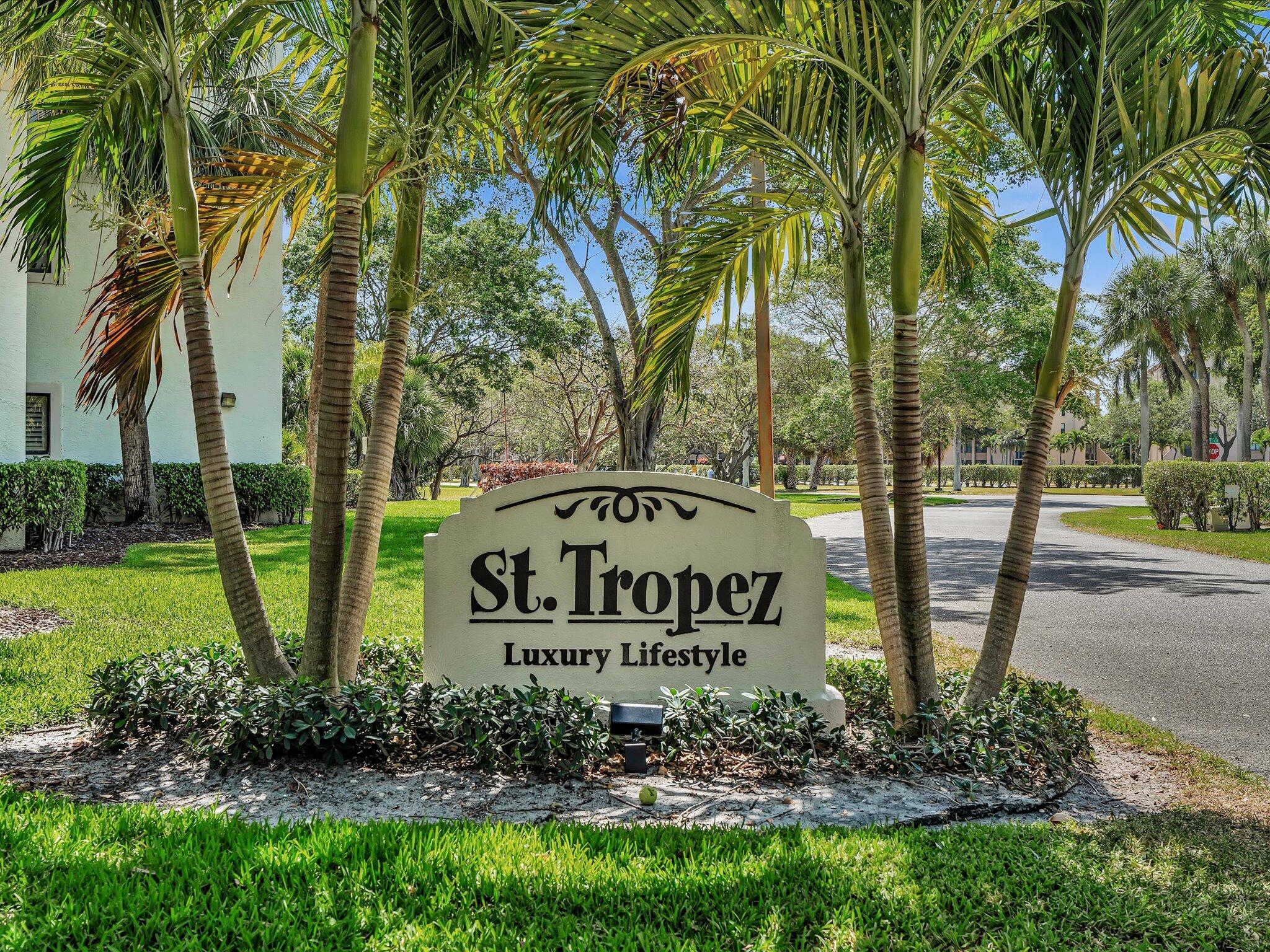 2105 Lavers Circle 406
