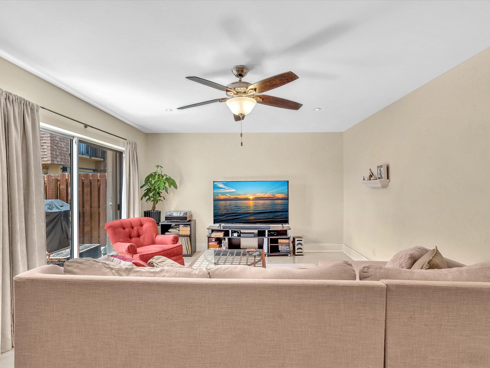 530 SE 28th Avenue 23a