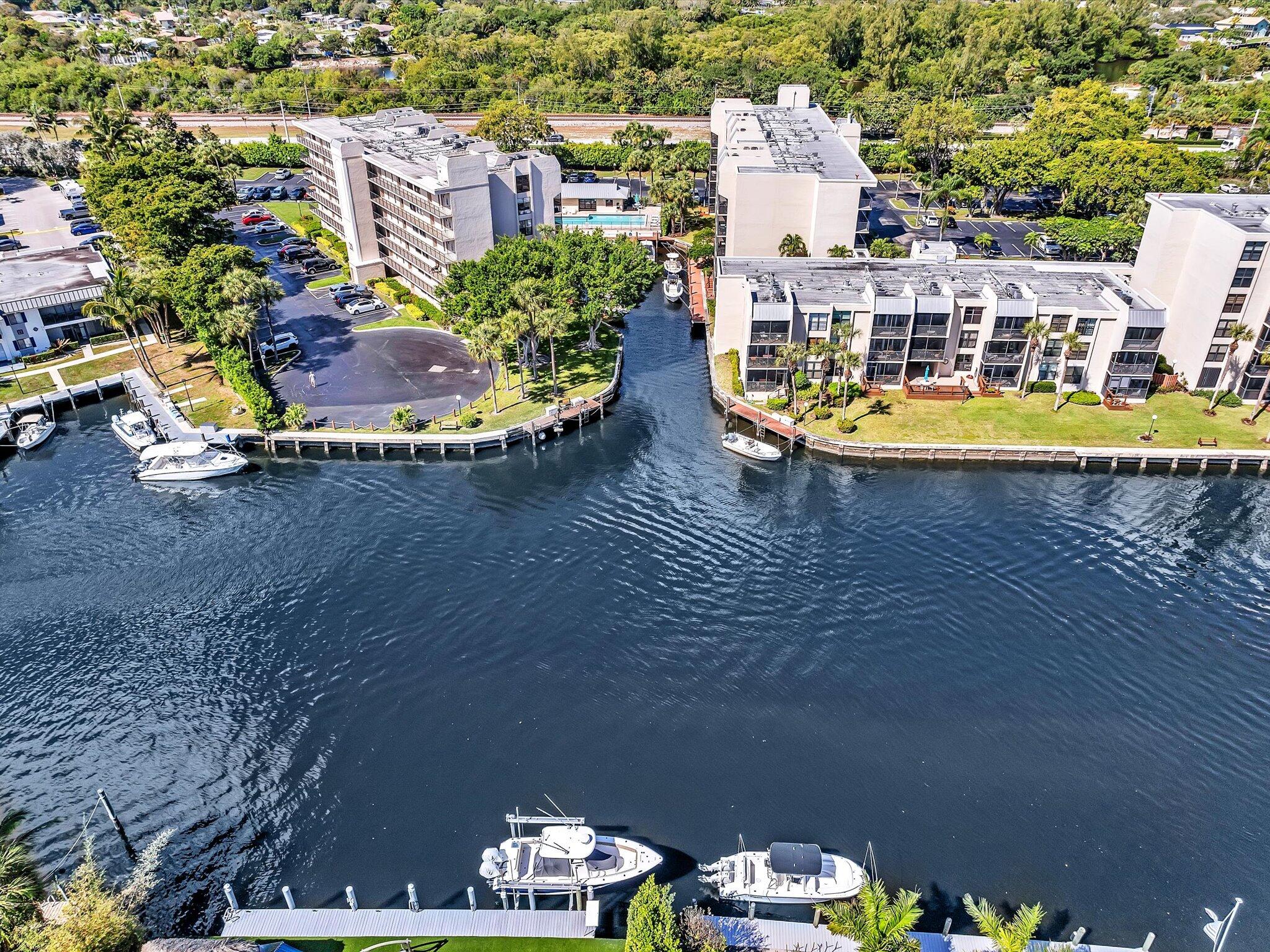 21 Royal Palm Way 303