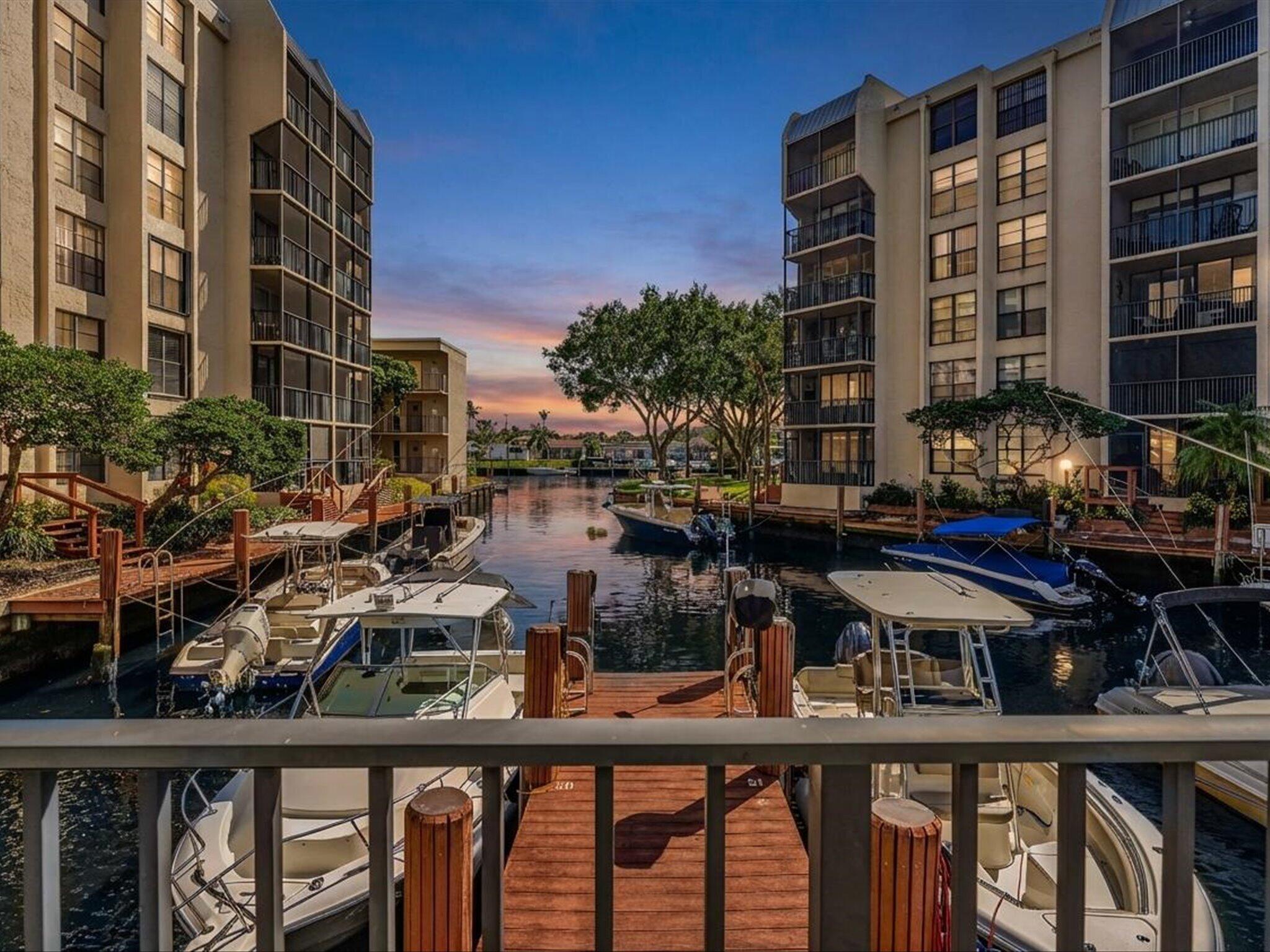 21 Royal Palm Way 303