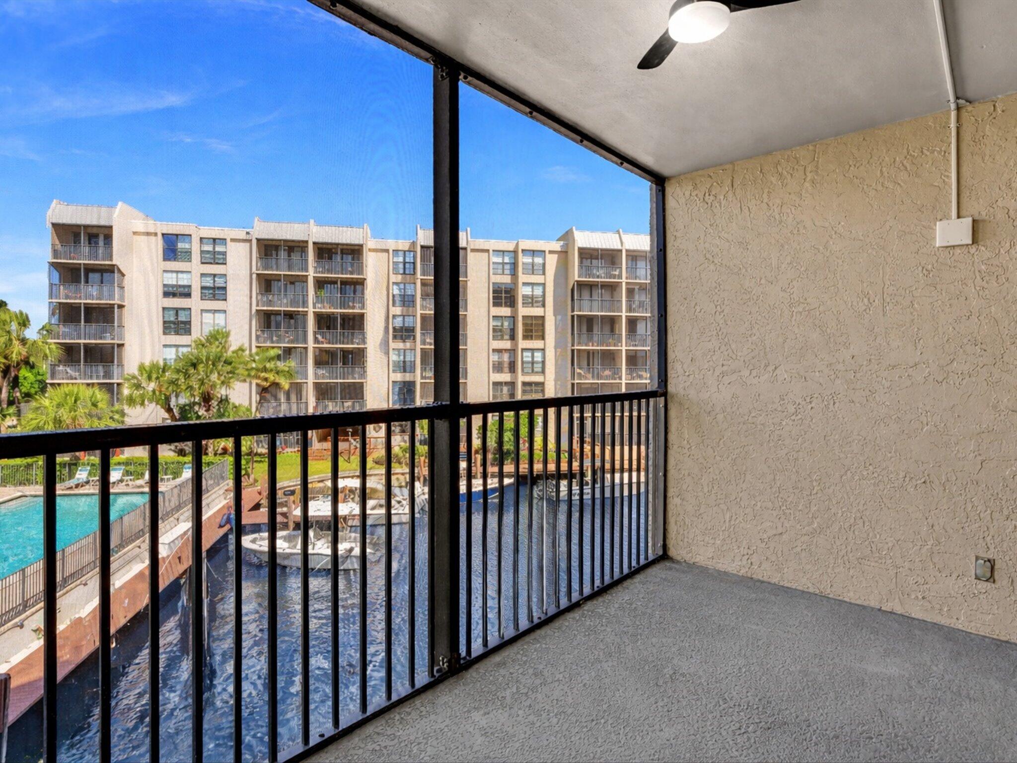 21 Royal Palm Way 303
