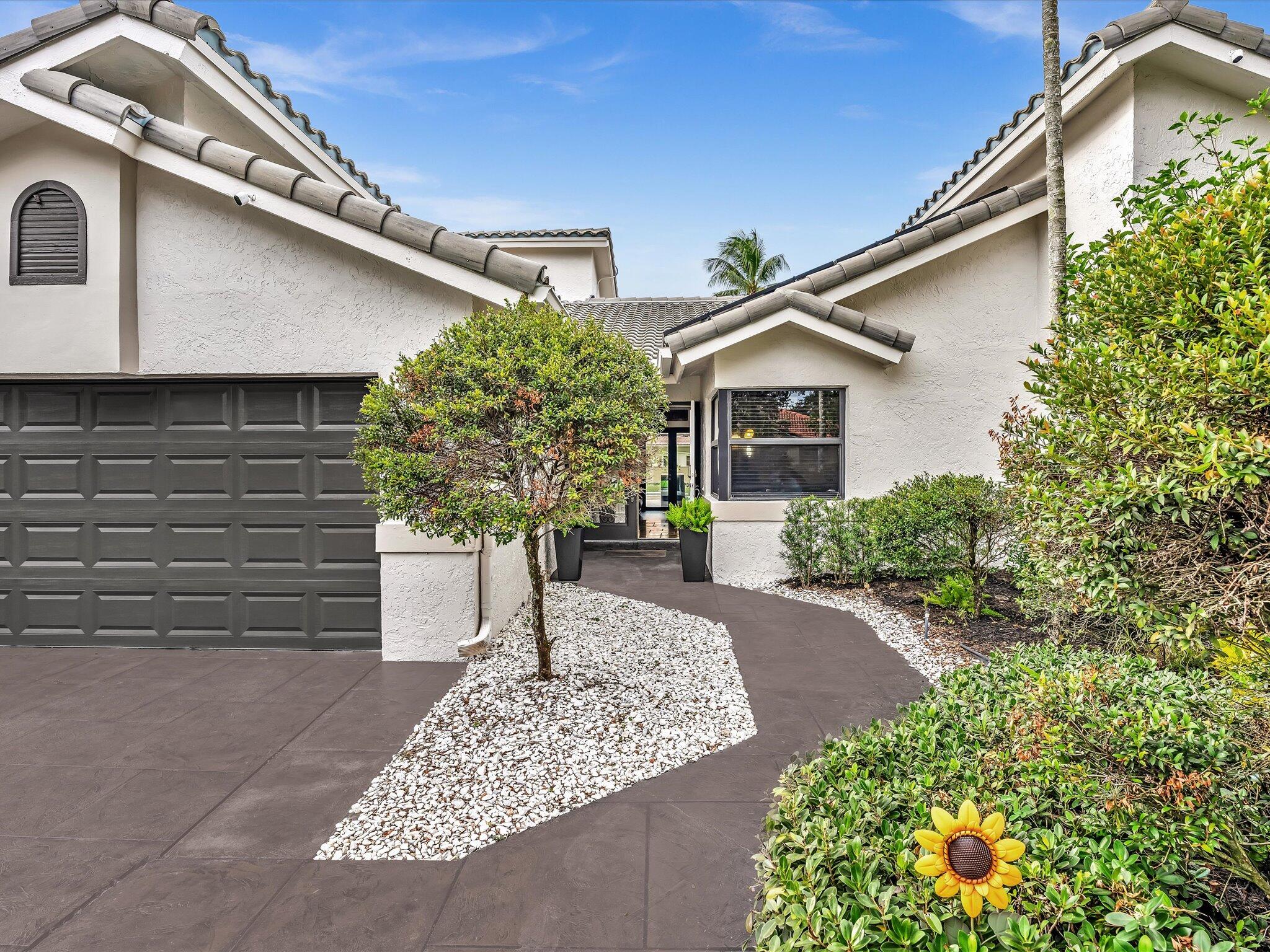 8929 NW 53rd Manor