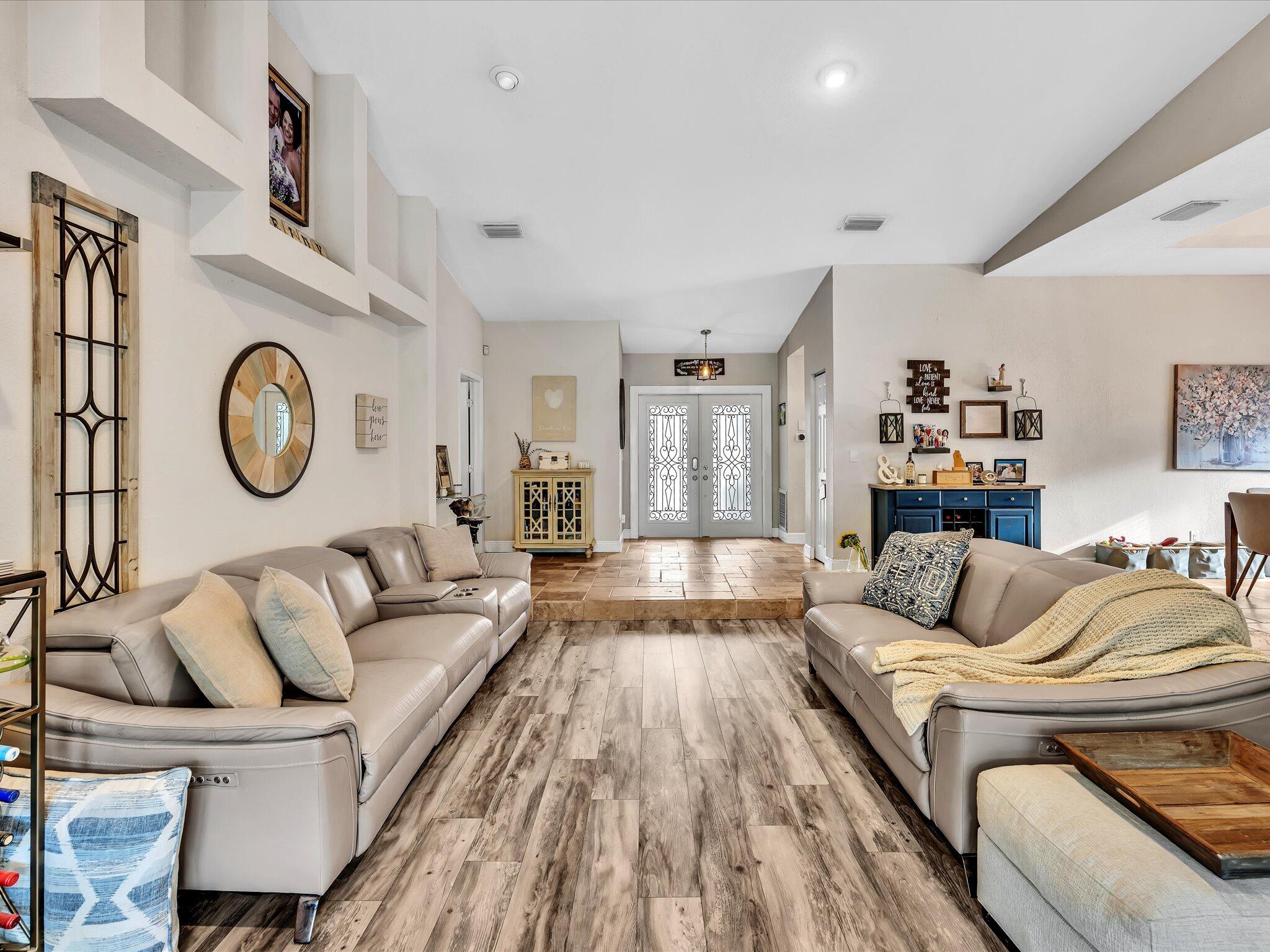 8929 NW 53rd Manor
