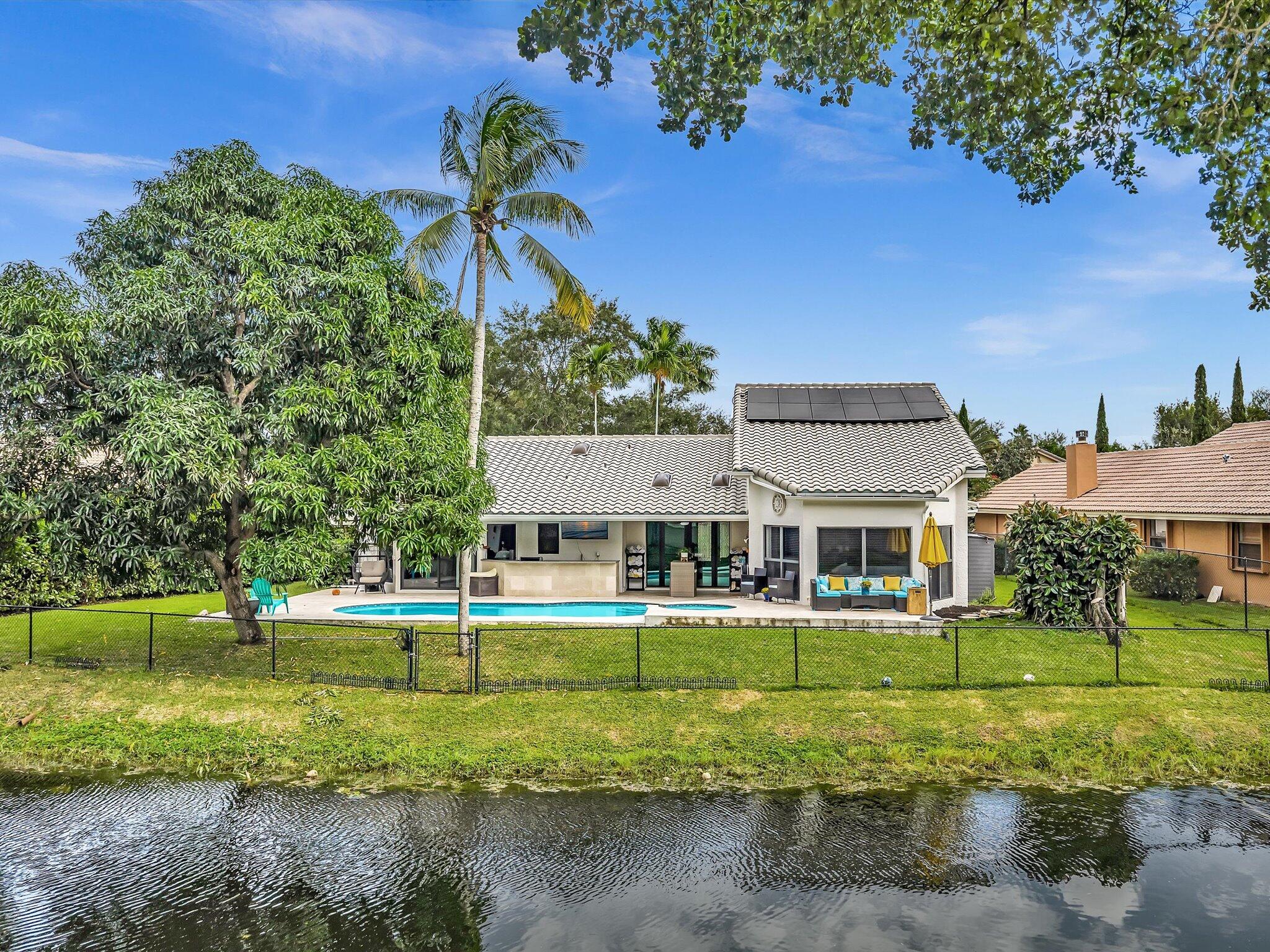 8929 NW 53rd Manor