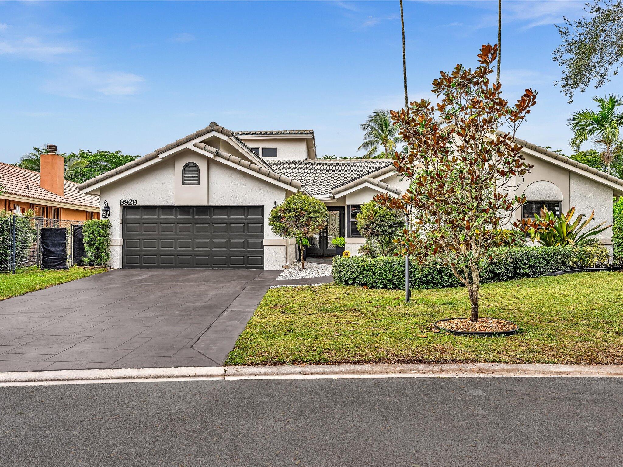 8929 NW 53rd Manor