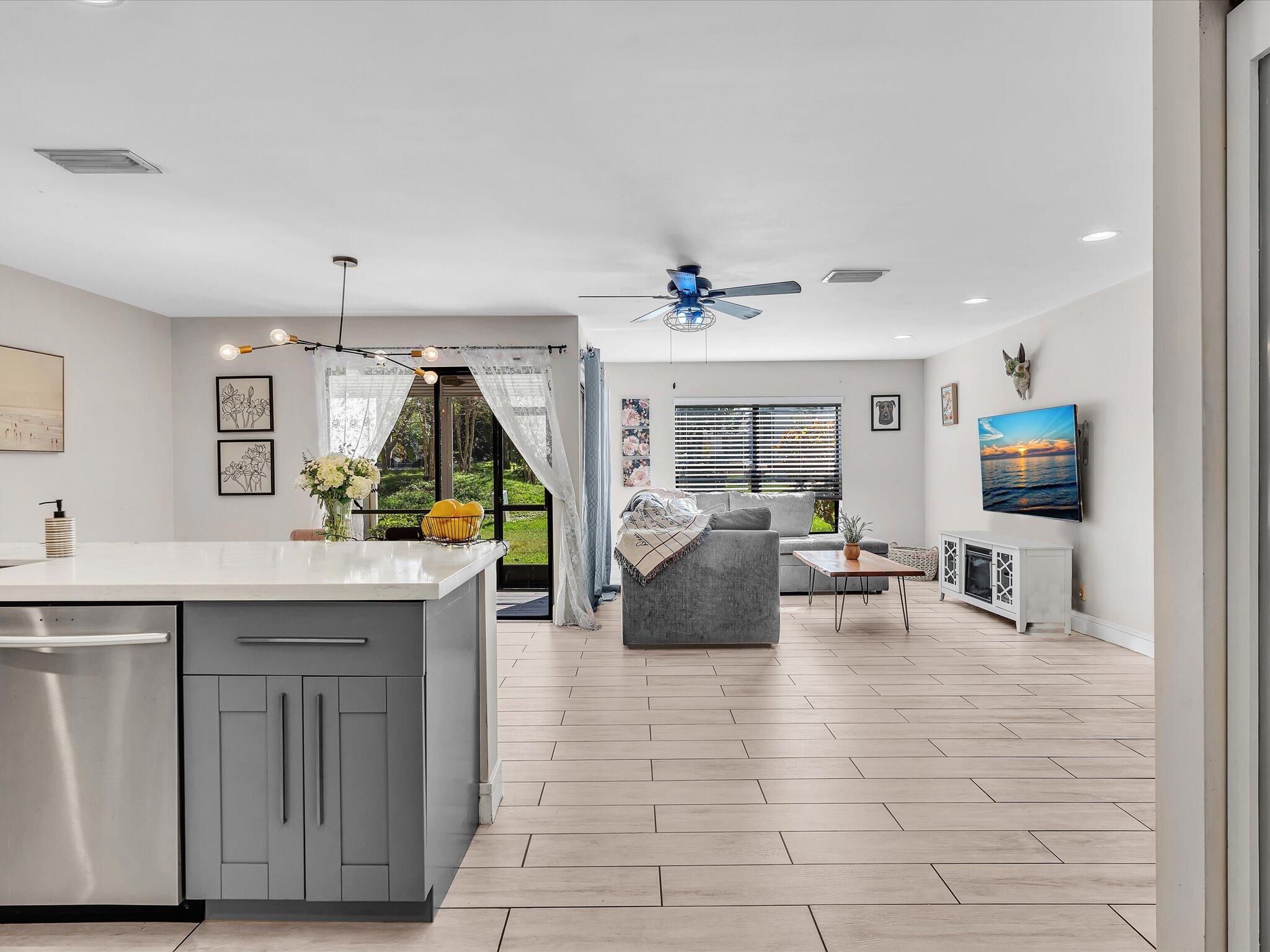 4441 NW 22nd Road 414