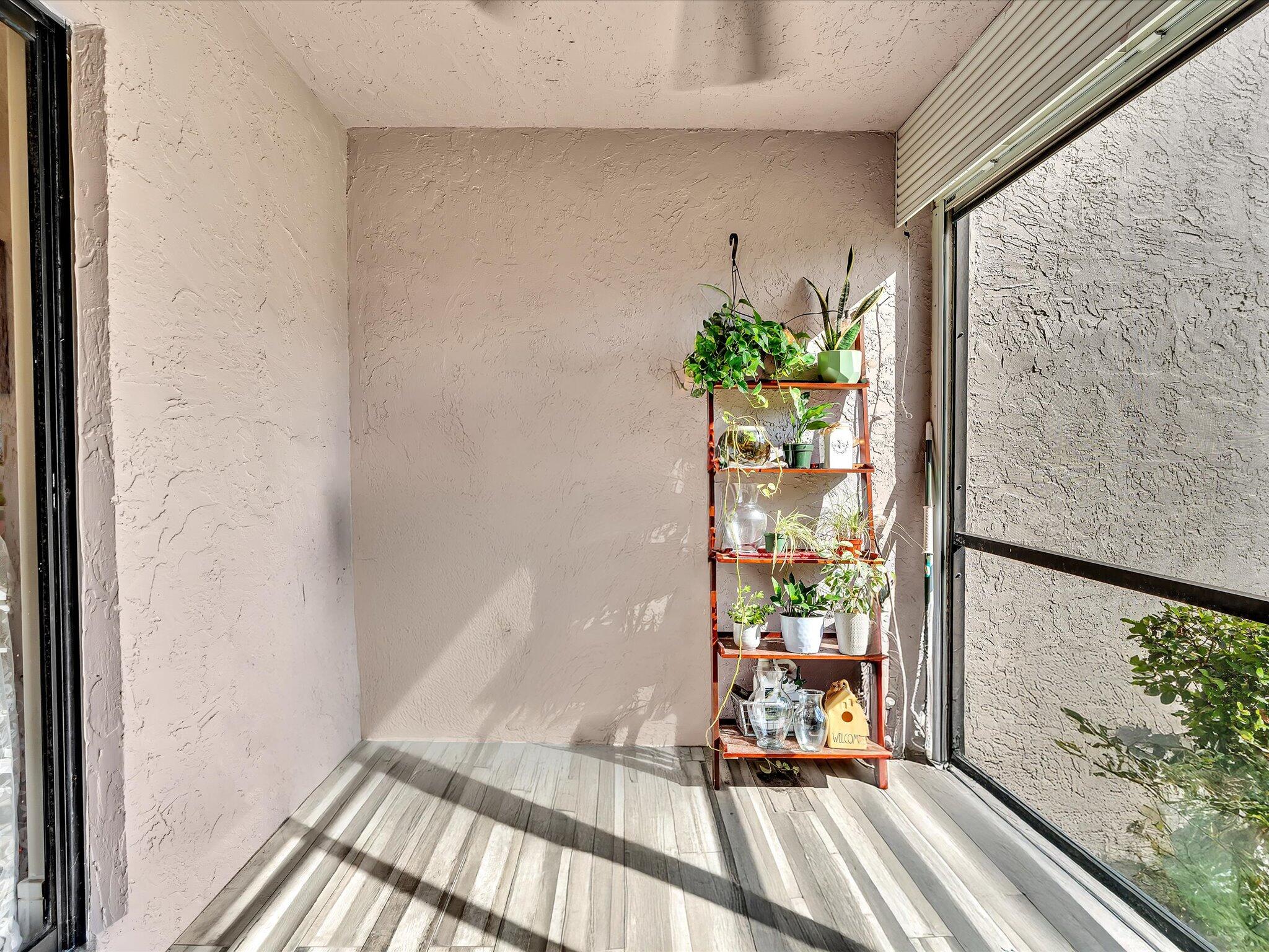 4441 NW 22nd Road 414