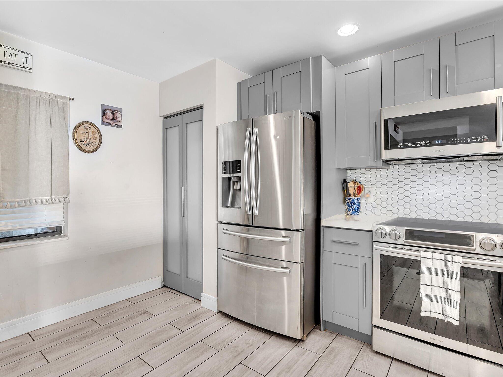 4441 NW 22nd Road 414