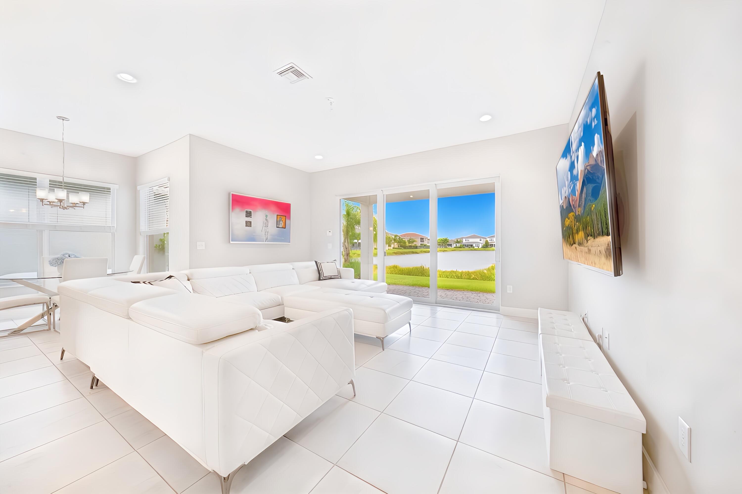 15371 Green River Court