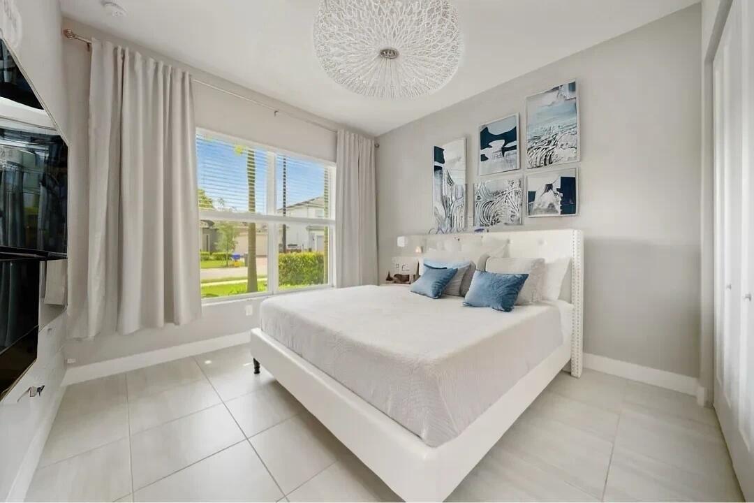 15371 Green River Court