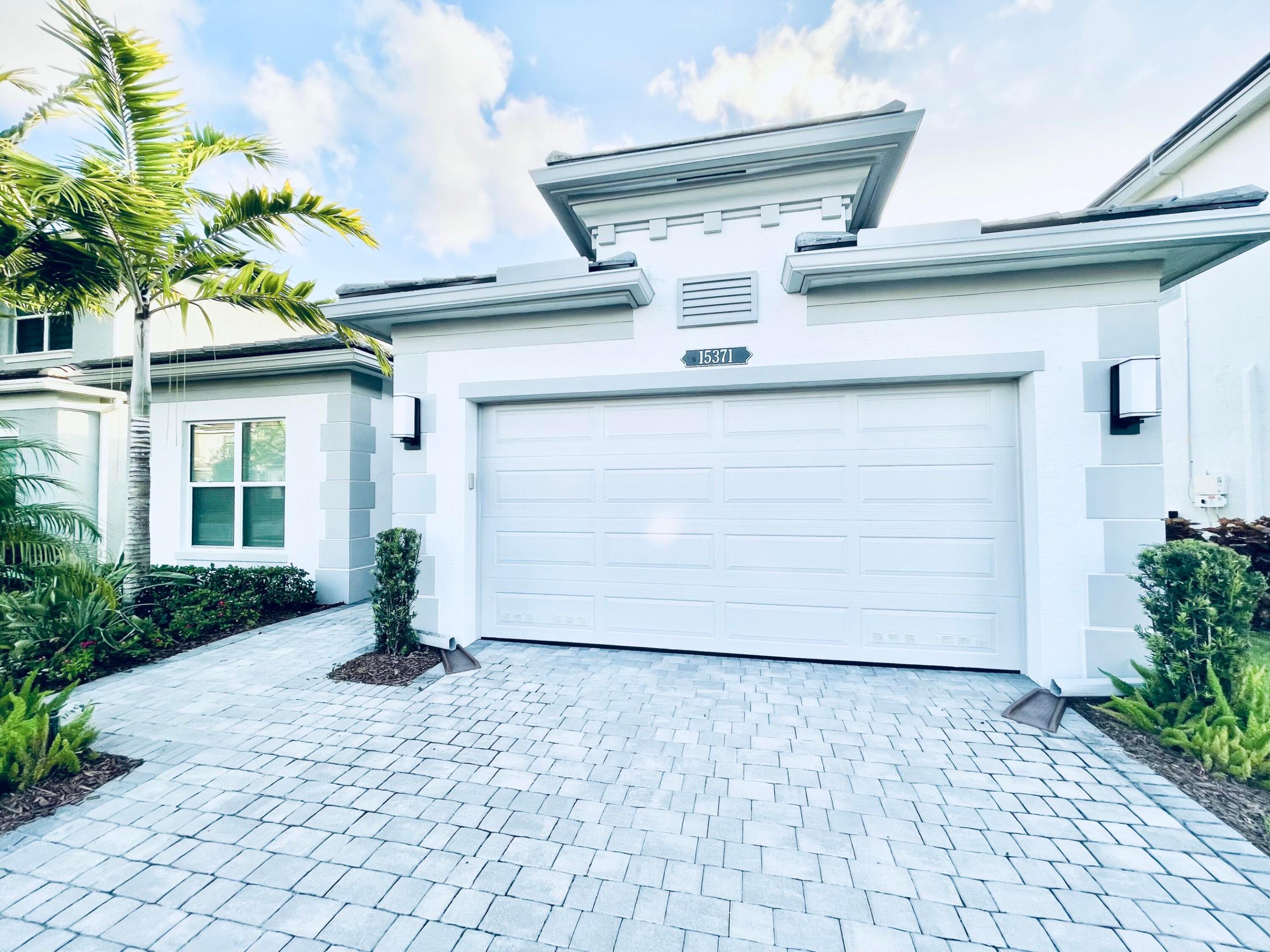 15371 Green River Court