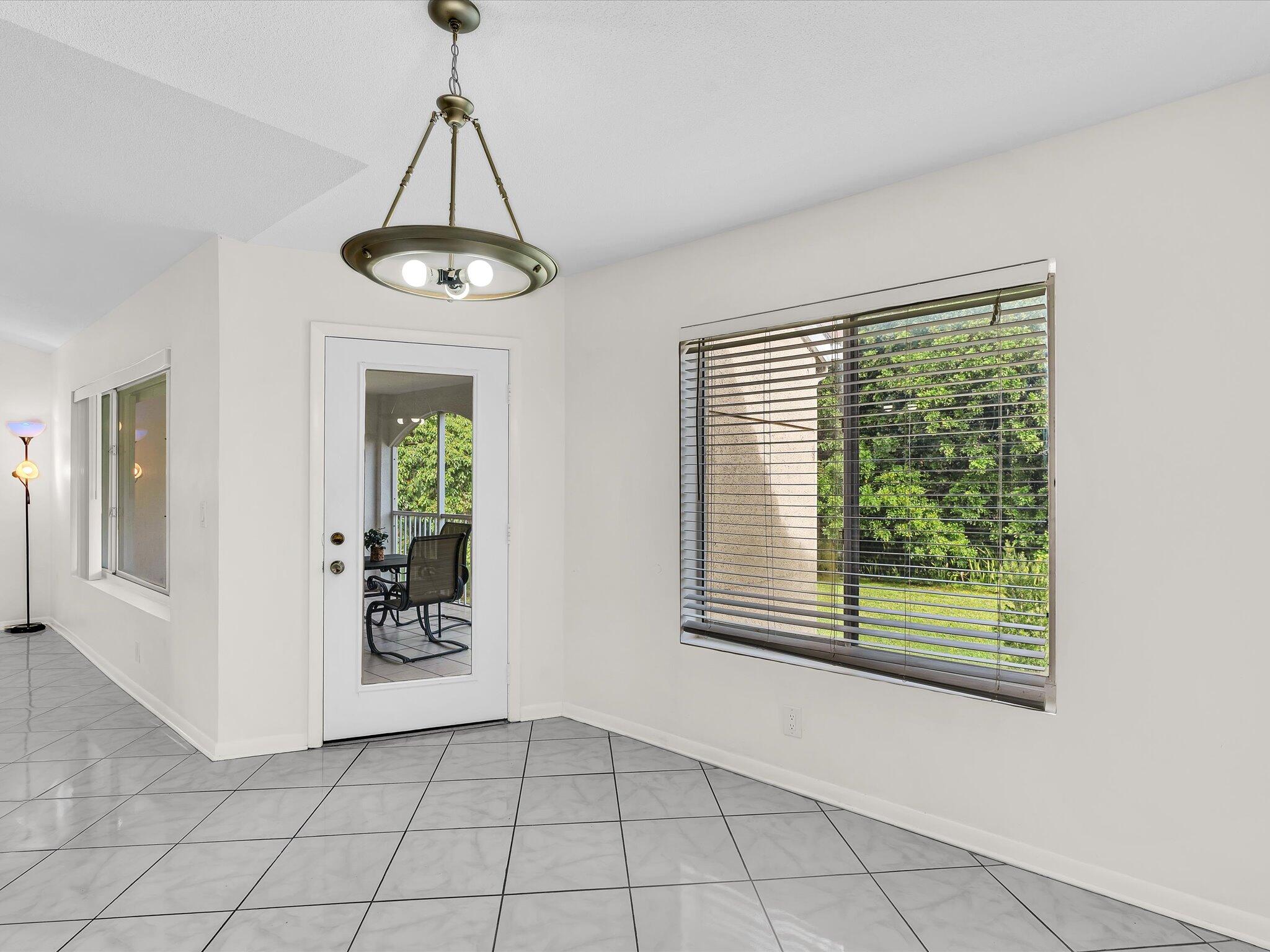 815 W Boynton Beach Boulevard Unit: 16-205