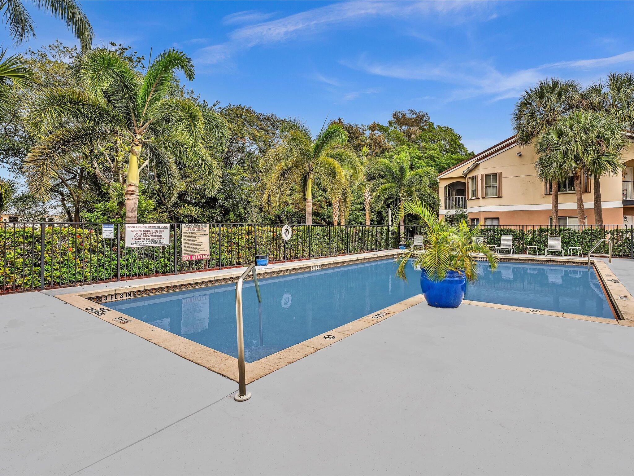 815 W Boynton Beach Boulevard Unit: 16-205
