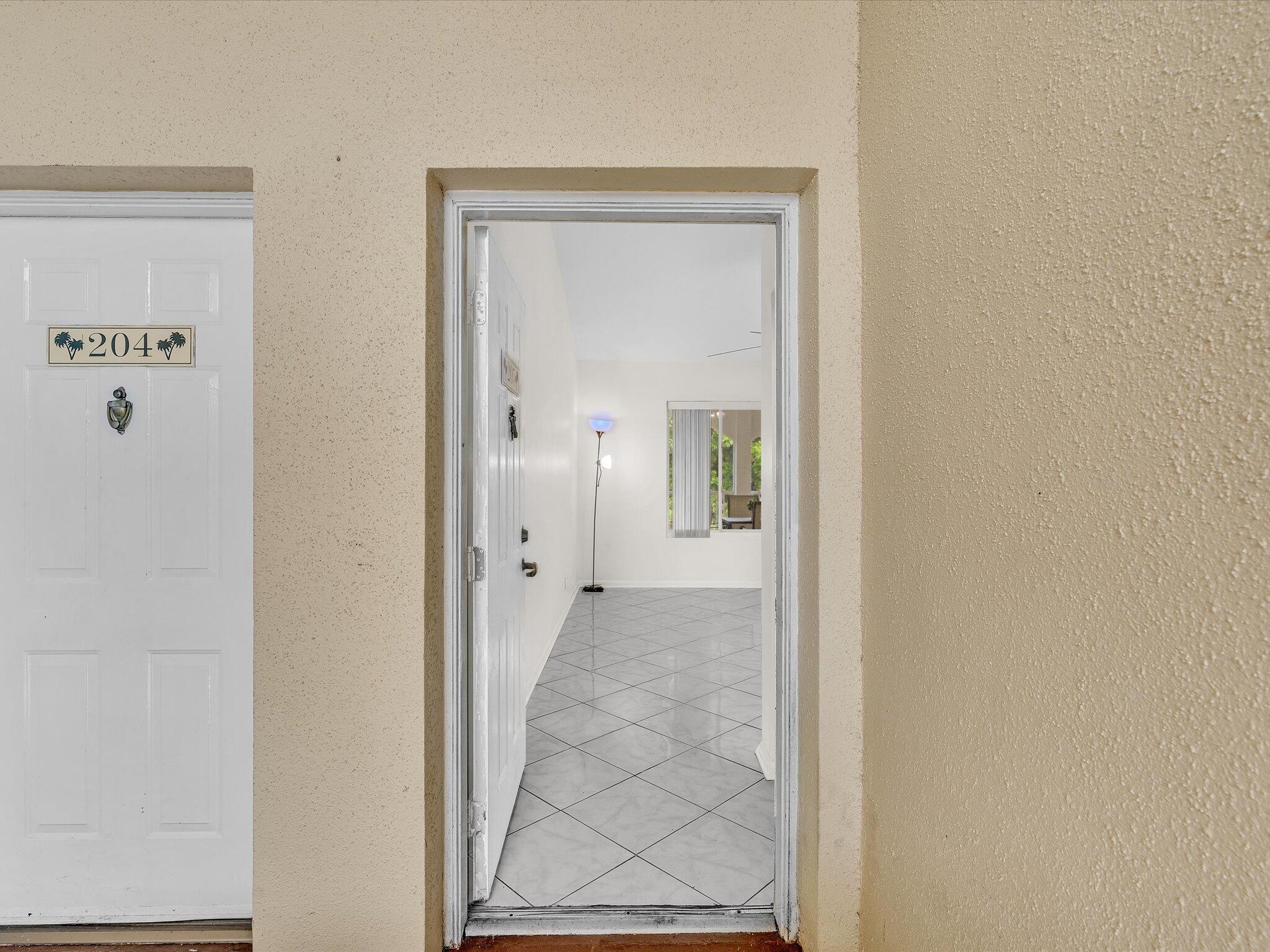 815 W Boynton Beach Boulevard Unit: 16-205