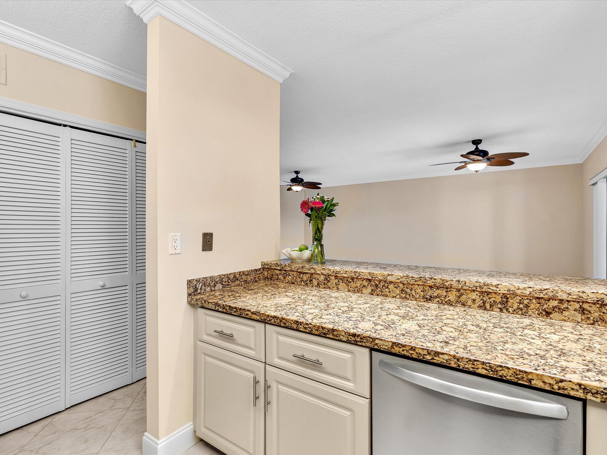 333 SE 20th Avenue 204