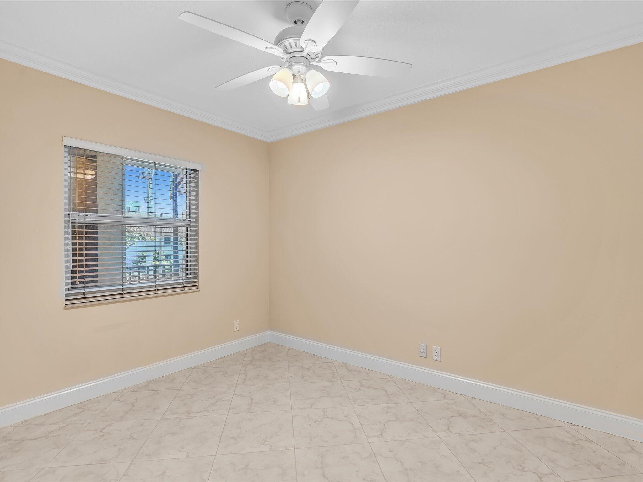 333 SE 20th Avenue 204
