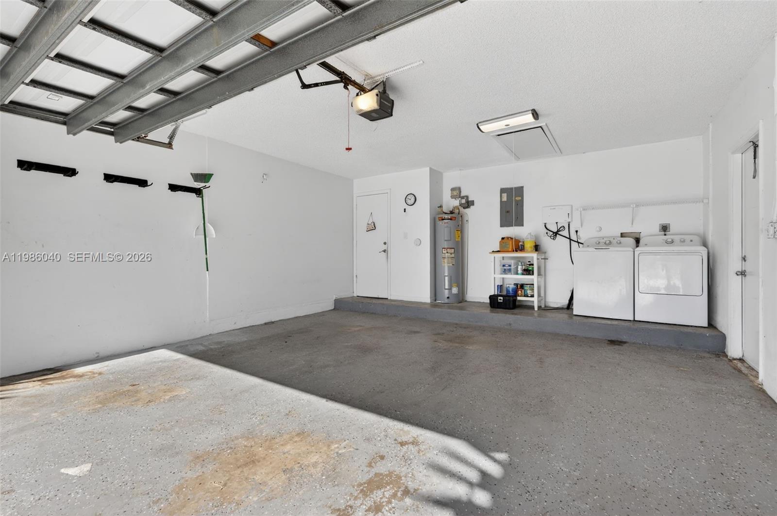 1905 NW 77th Terrace