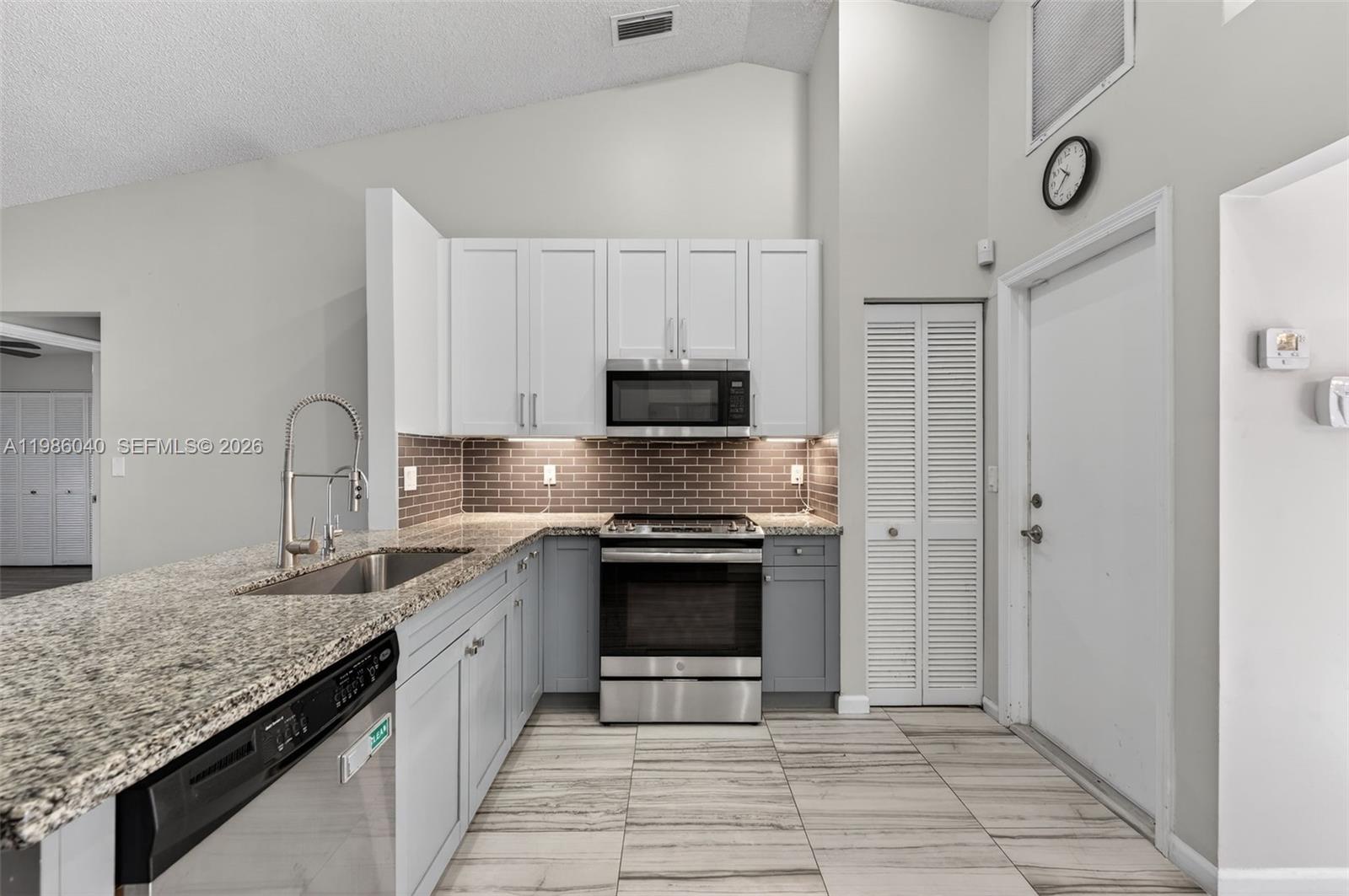 1905 NW 77th Terrace