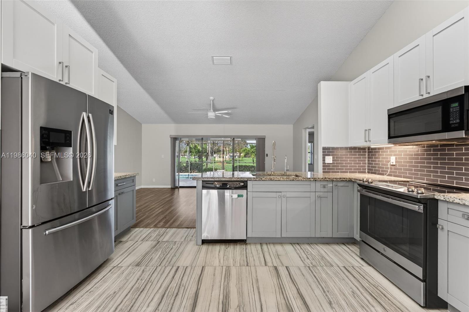 1905 NW 77th Terrace