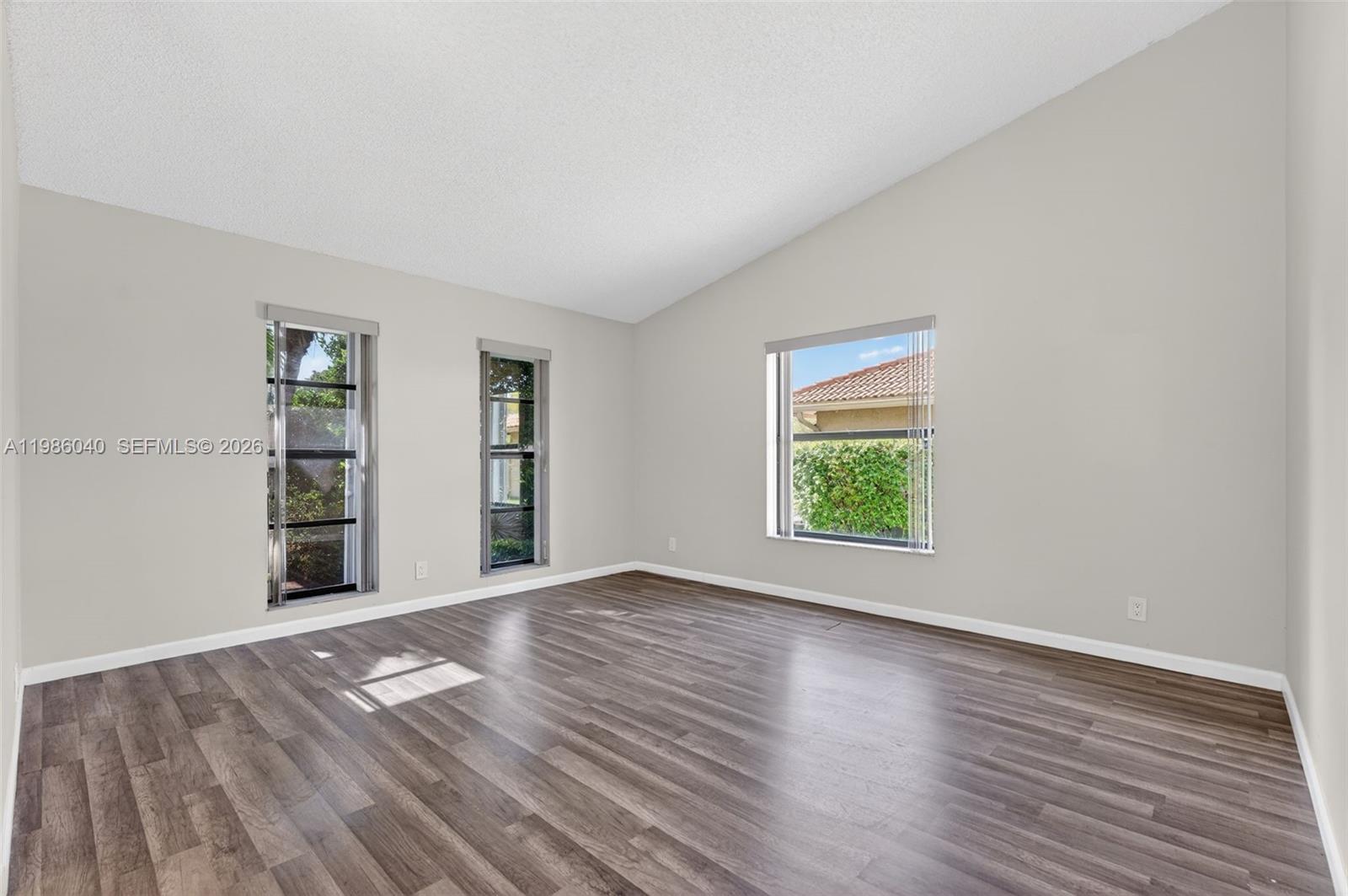 1905 NW 77th Terrace