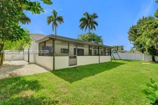 1020 SW 124th Way