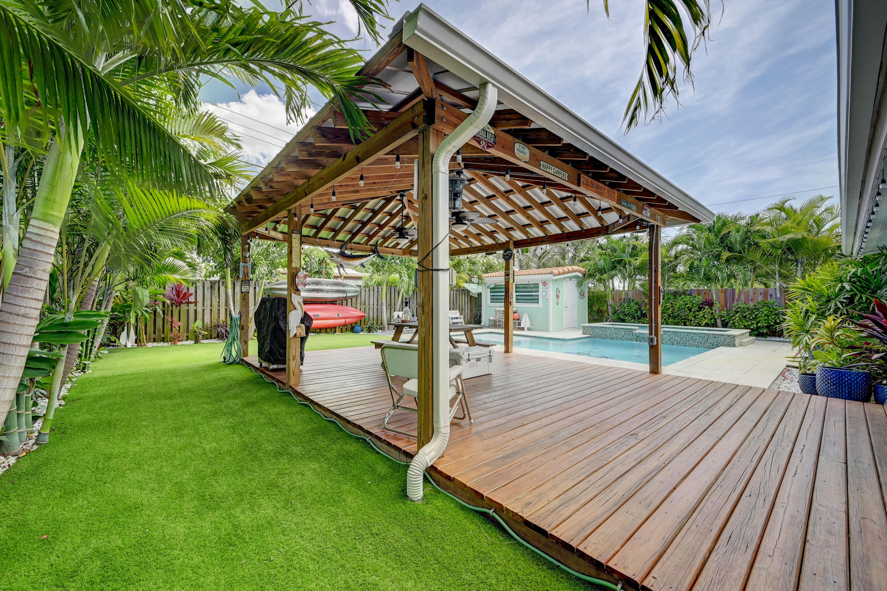 351 NE 41st Street