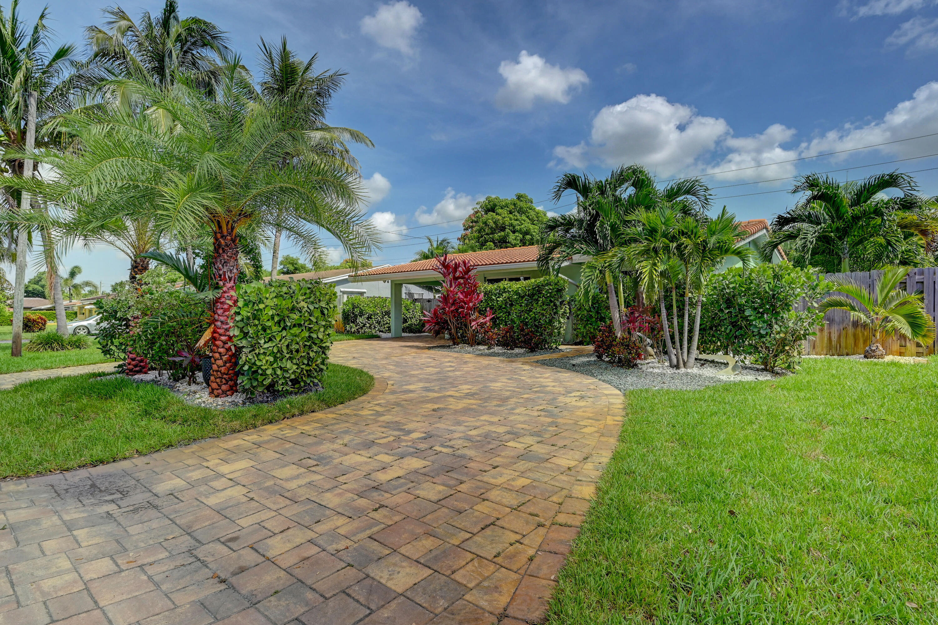 351 NE 41st Street