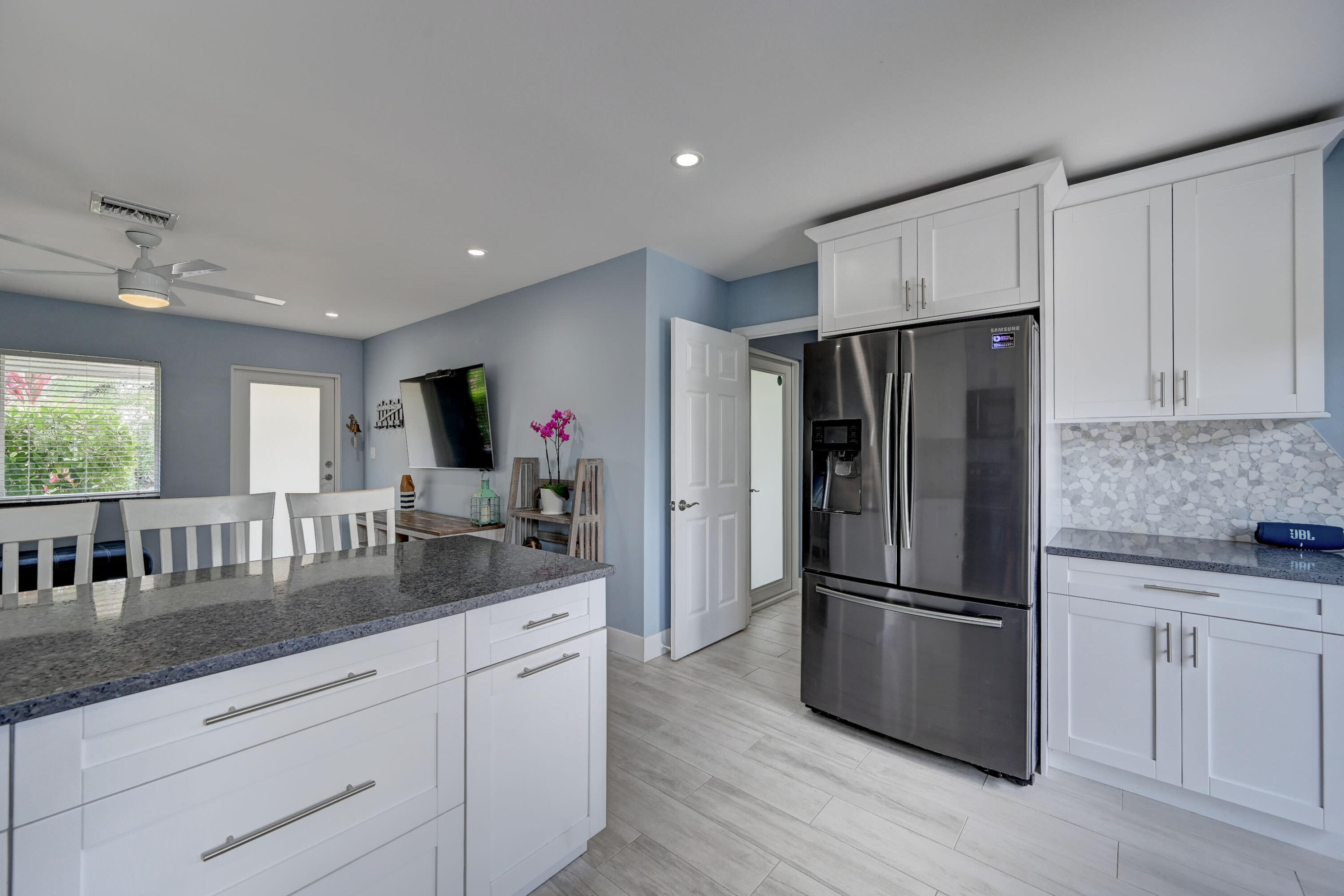 351 NE 41st Street