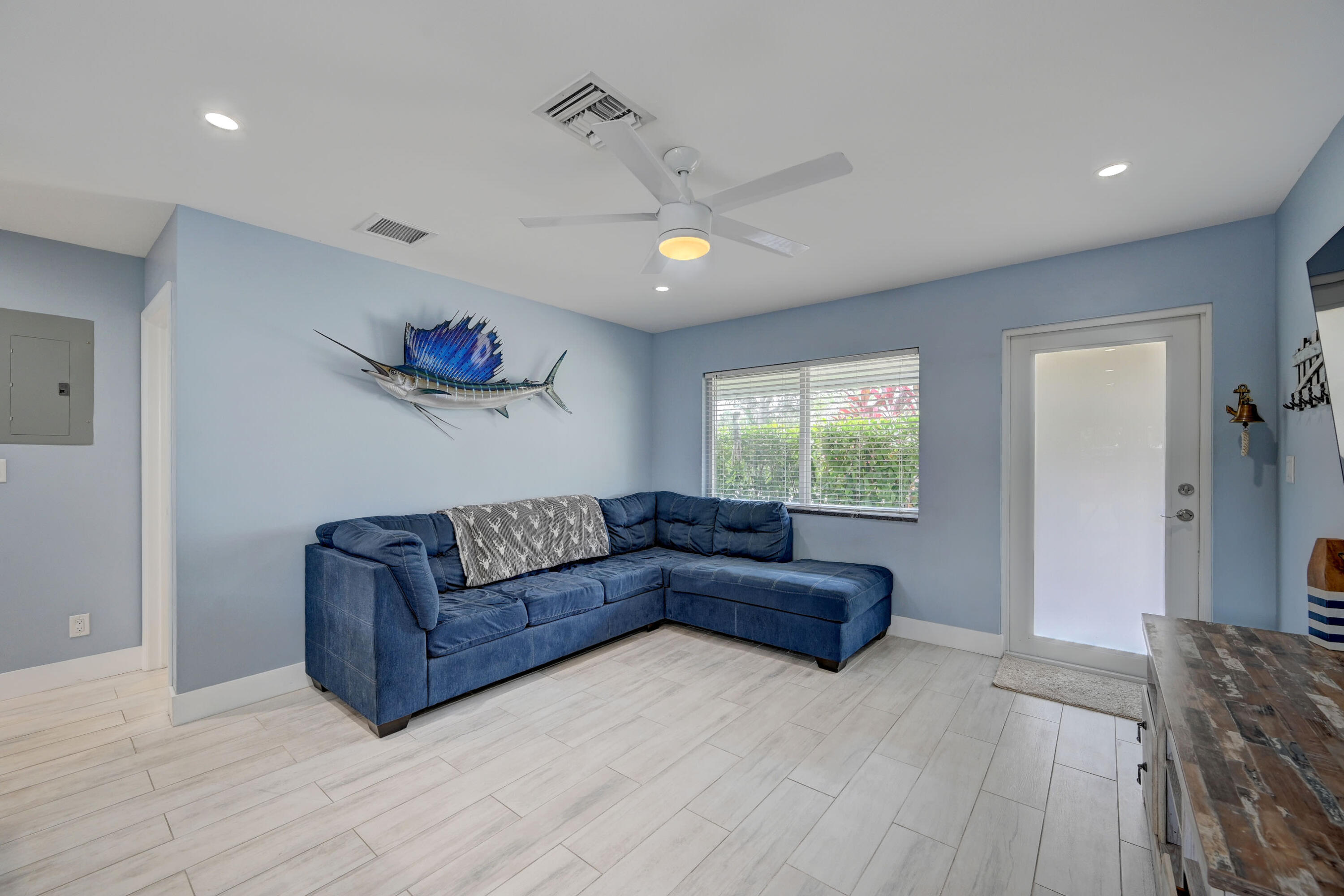351 NE 41st Street