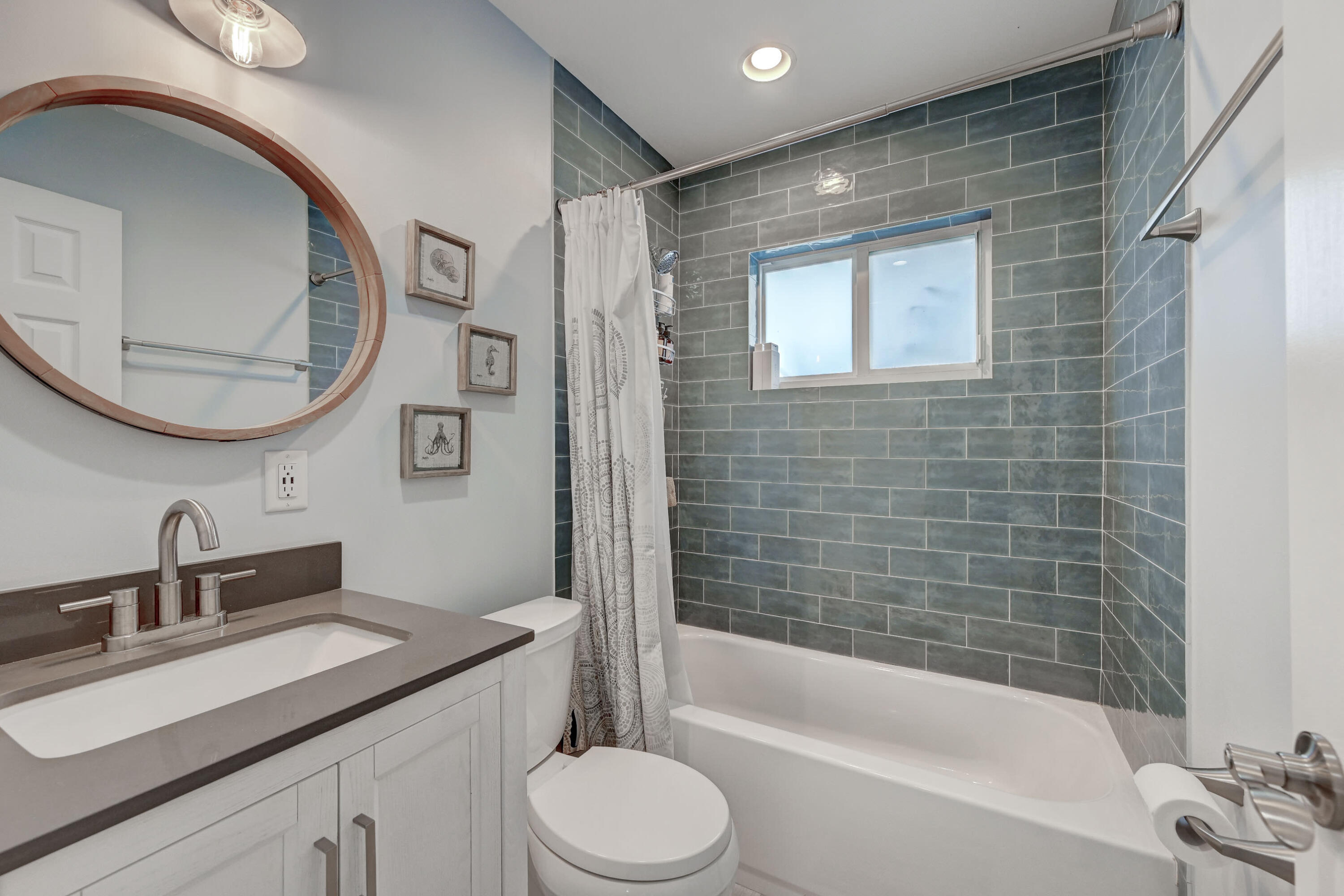 351 NE 41st Street