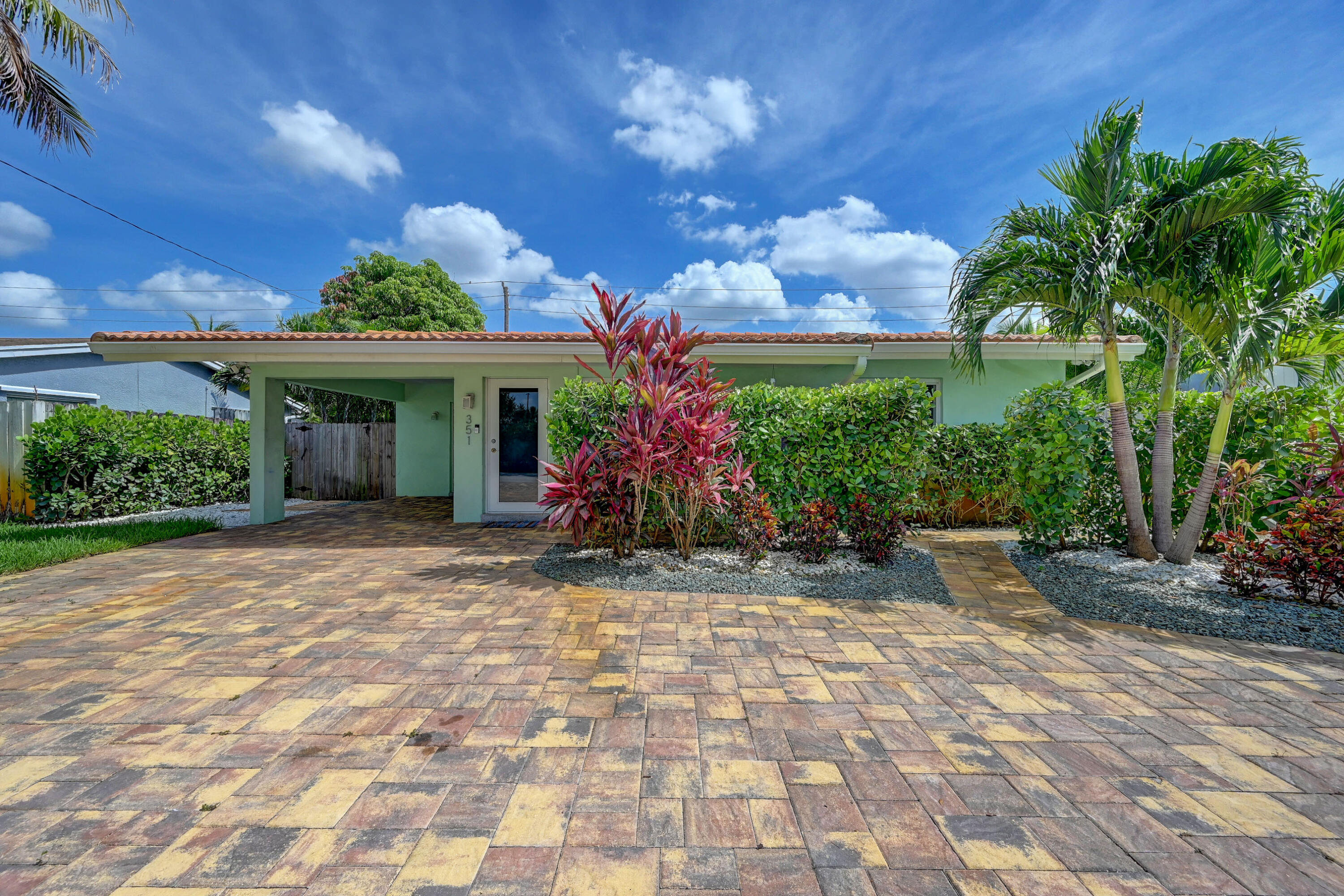351 NE 41st Street