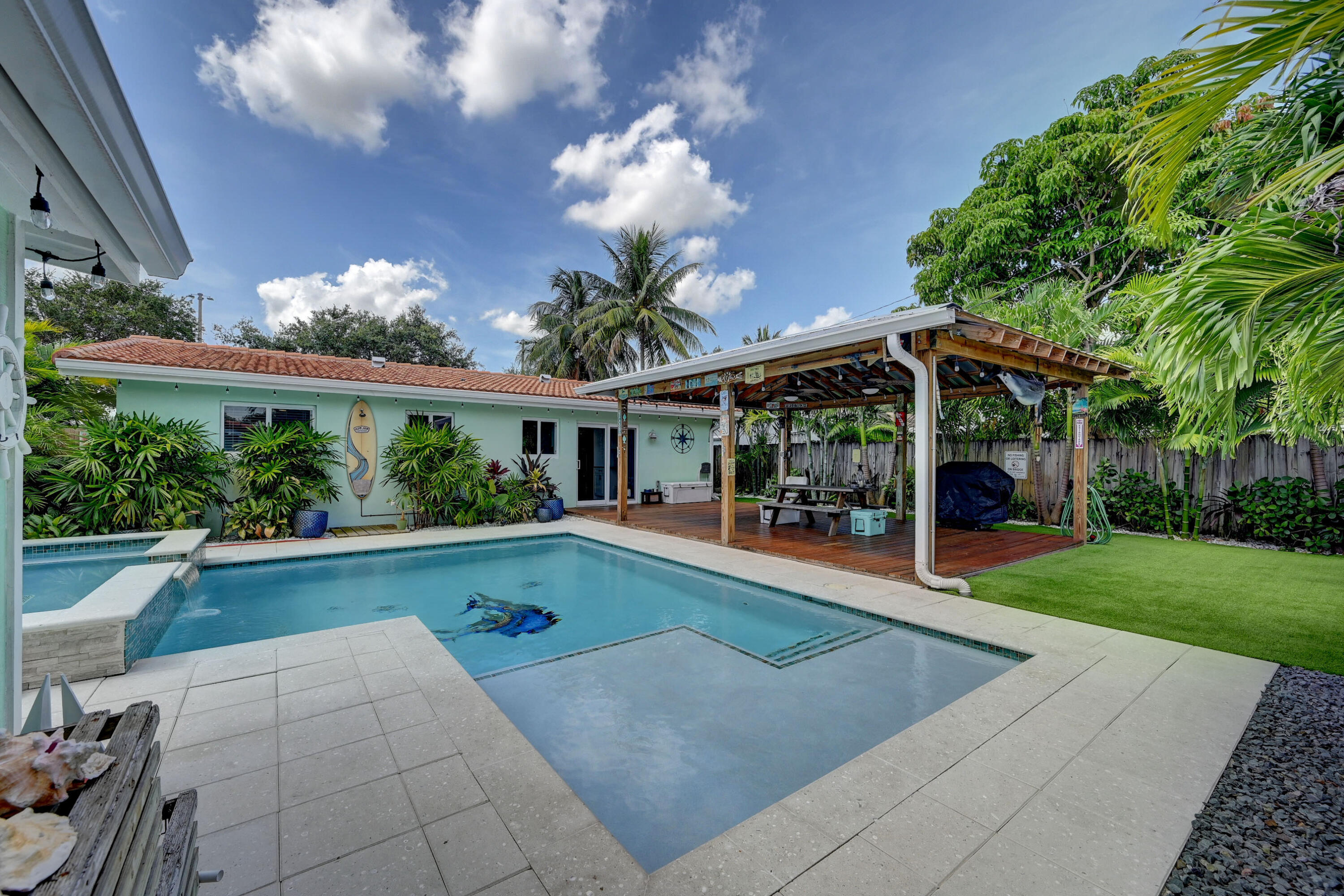 351 NE 41st Street