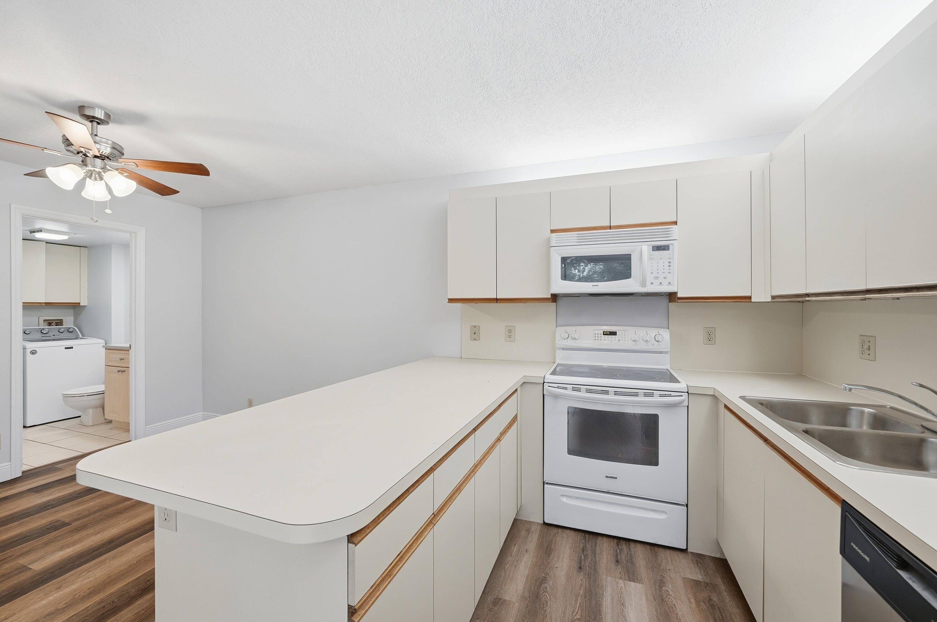 9972 NW 6th Court