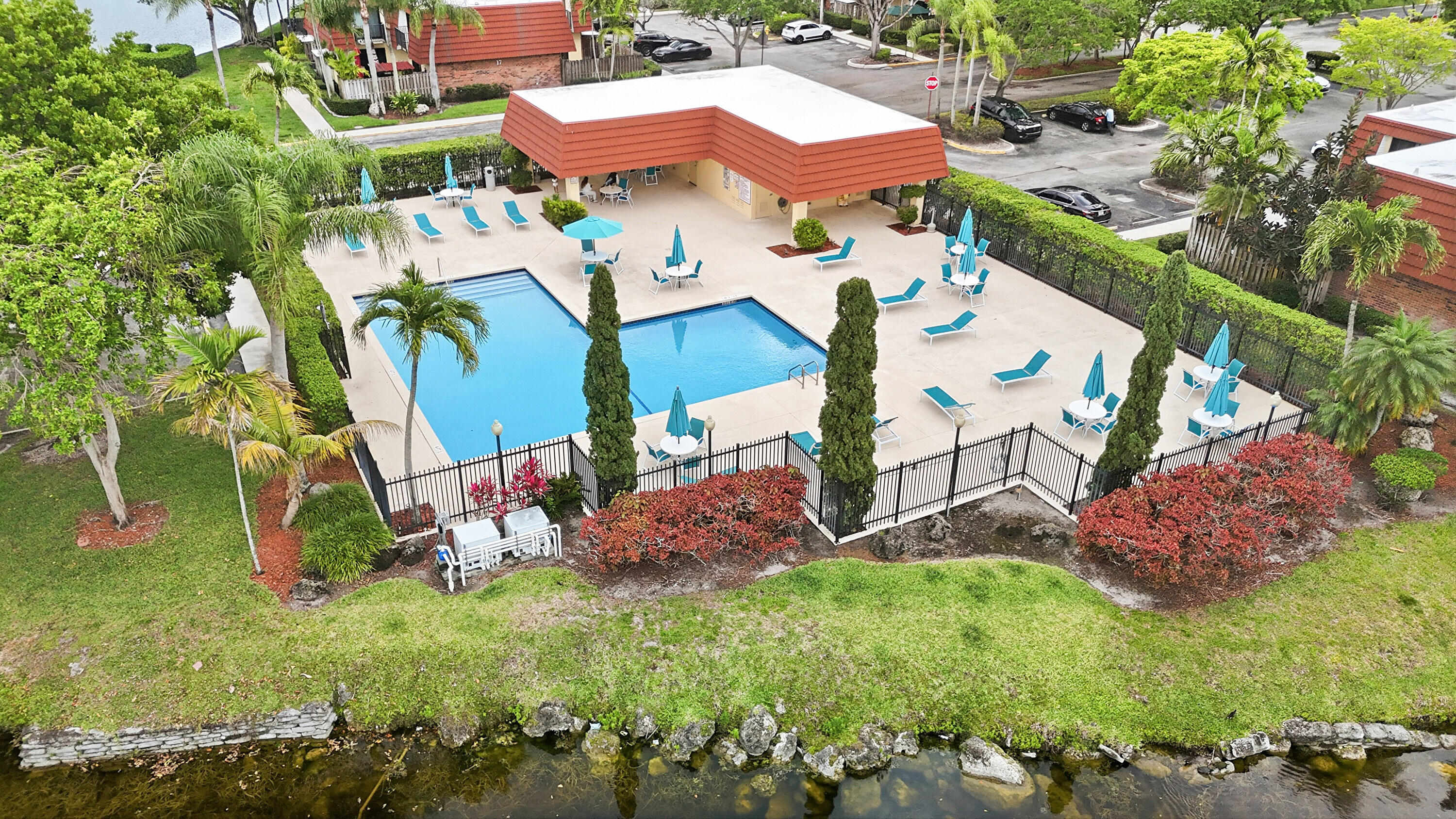 9972 NW 6th Court