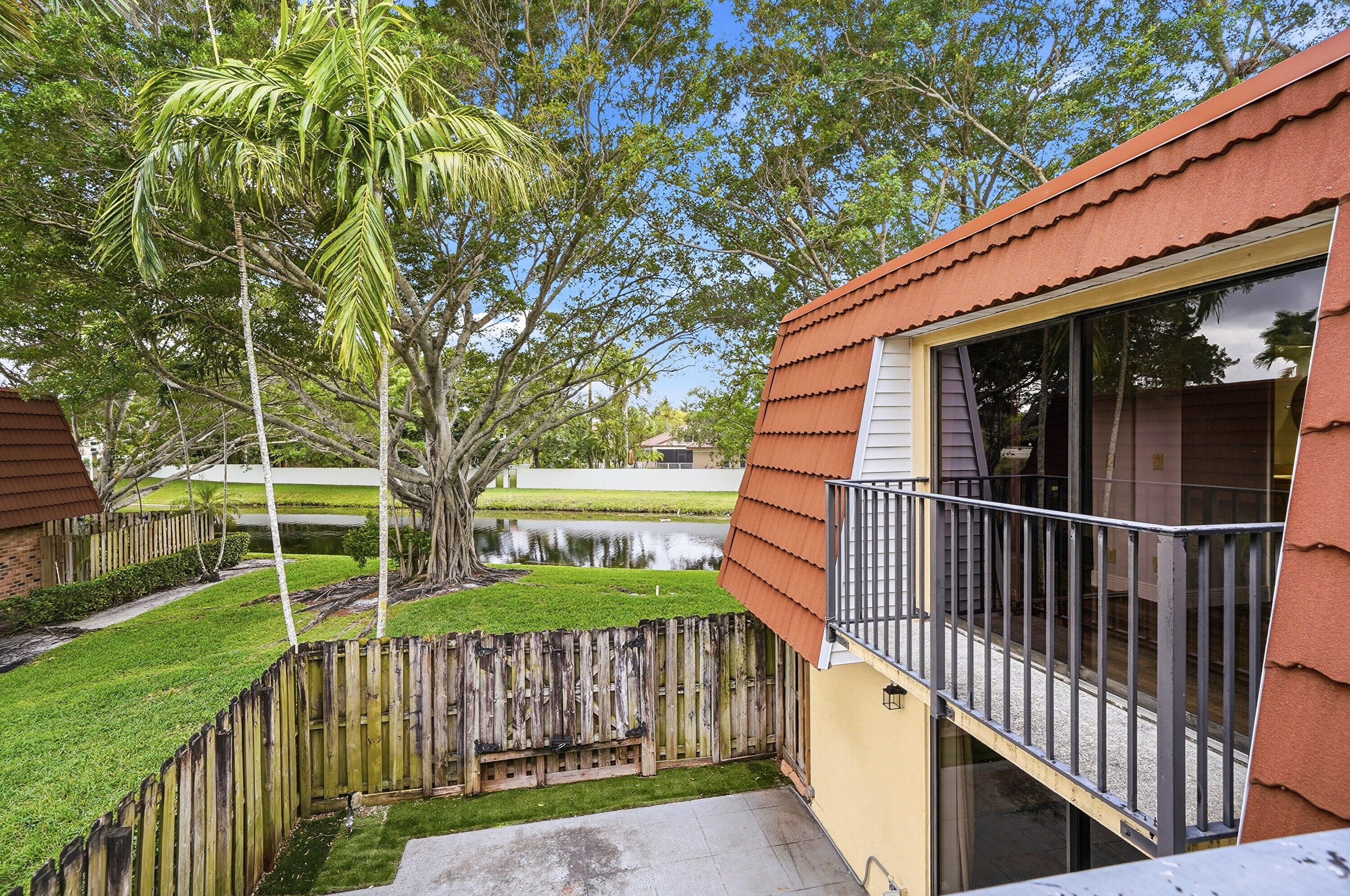 9972 NW 6th Court