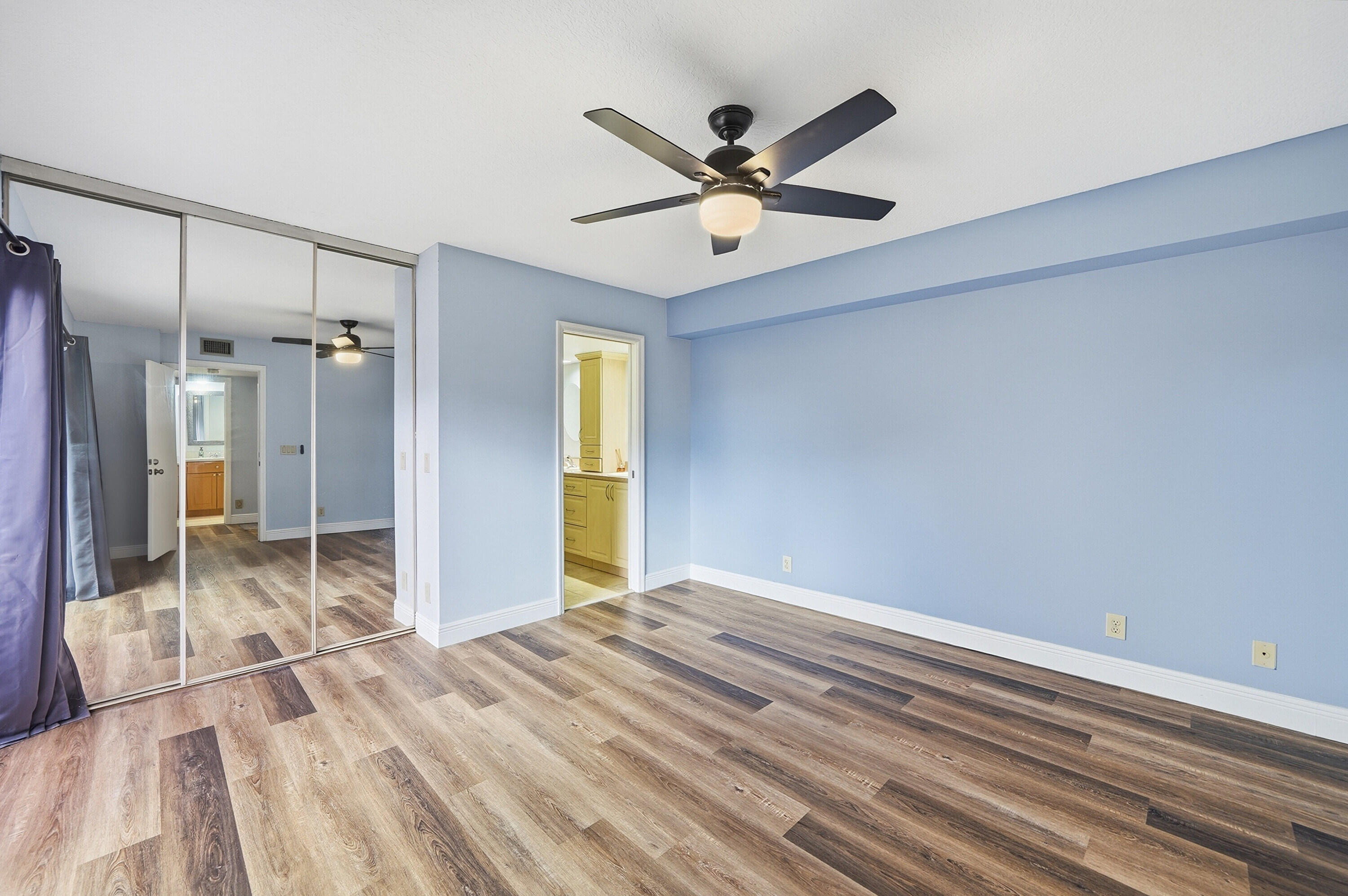 9972 NW 6th Court