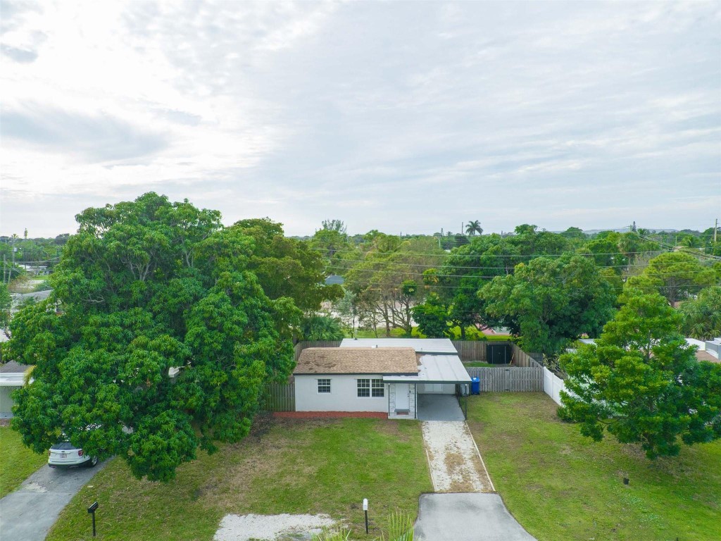 2714 NE 13TH TERRACE