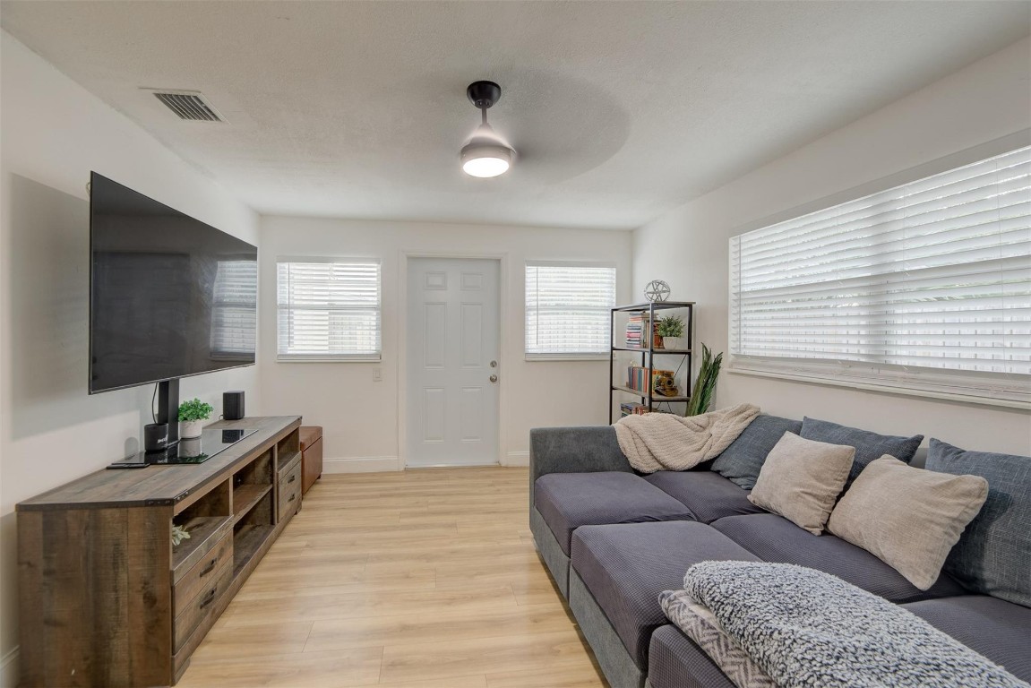 2714 NE 13TH TERRACE