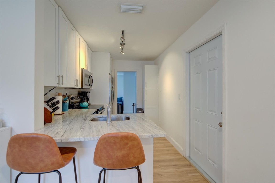 2714 NE 13TH TERRACE