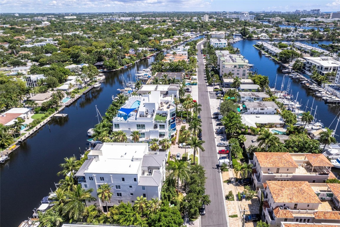 217 Hendricks Isle 201