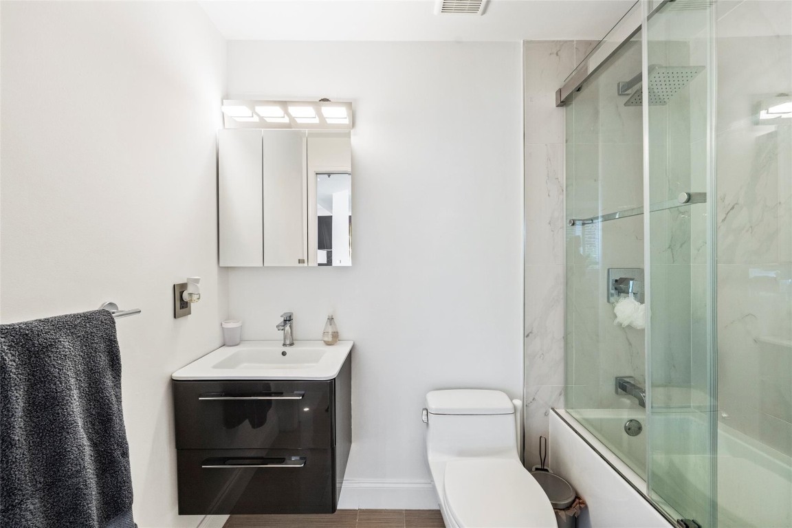 217 Hendricks Isle 201