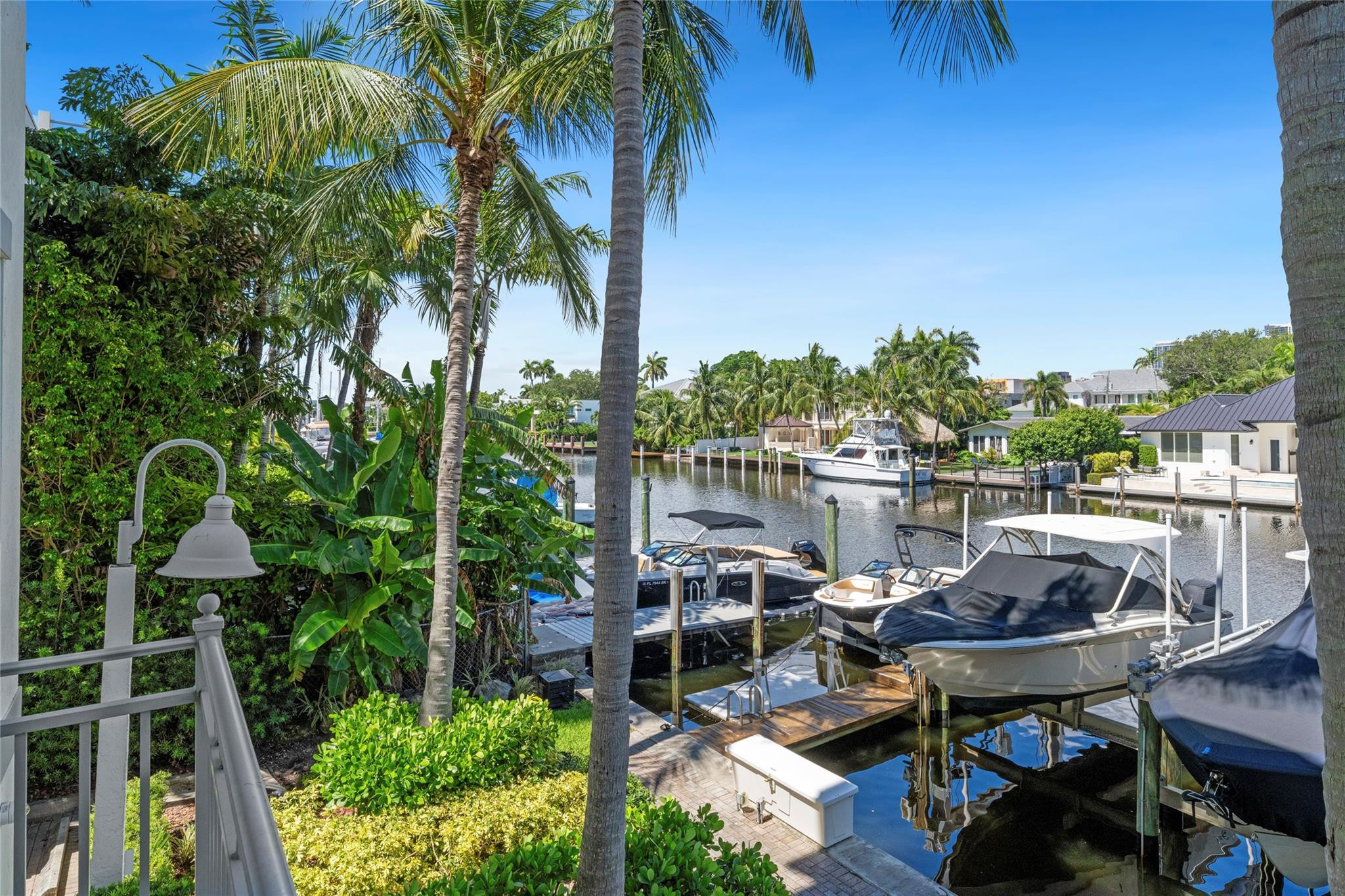 217 Hendricks Isle 201